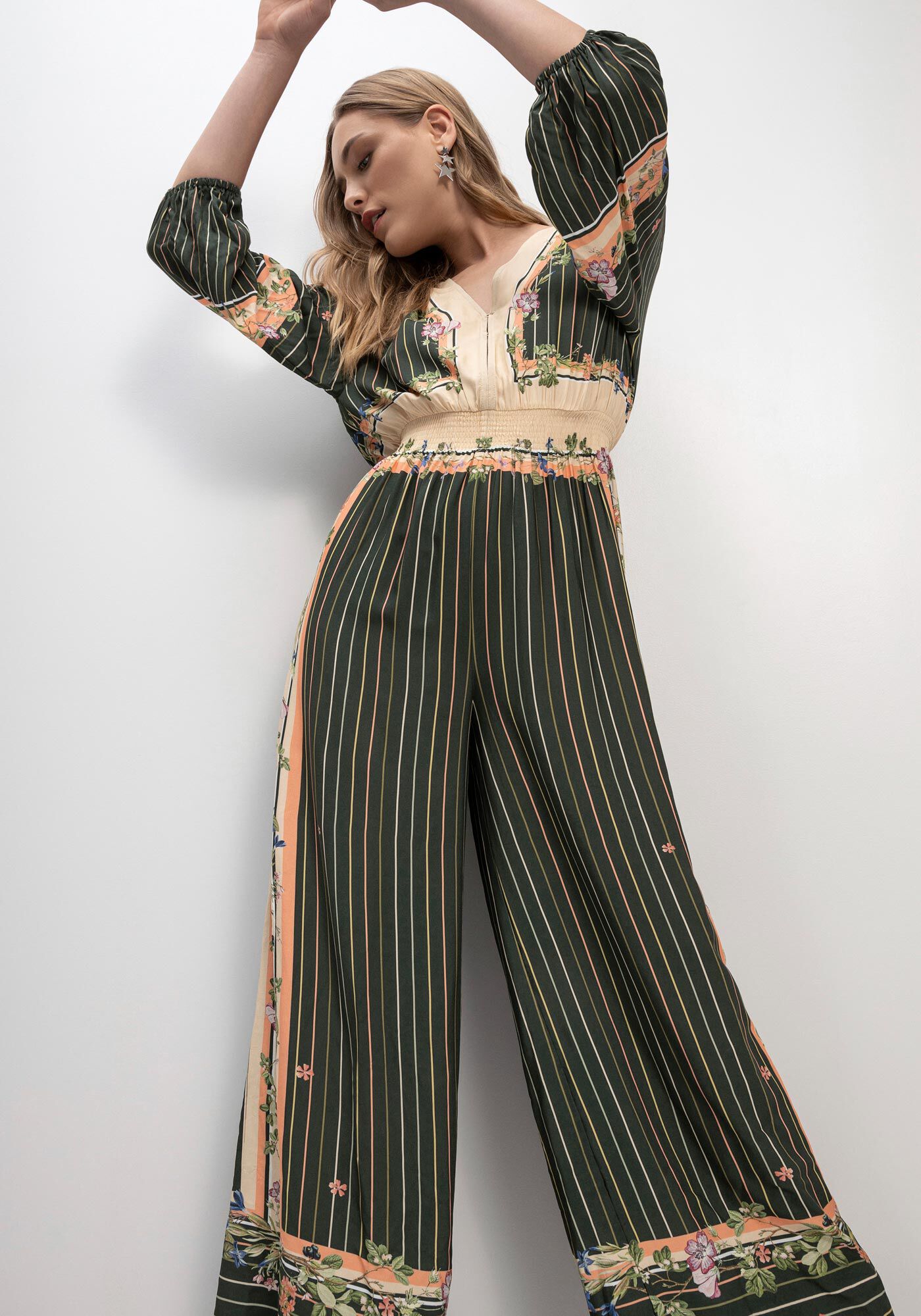 Macac&atilde;o Longo Estampado em Viscose com Manga 3/4, , large.