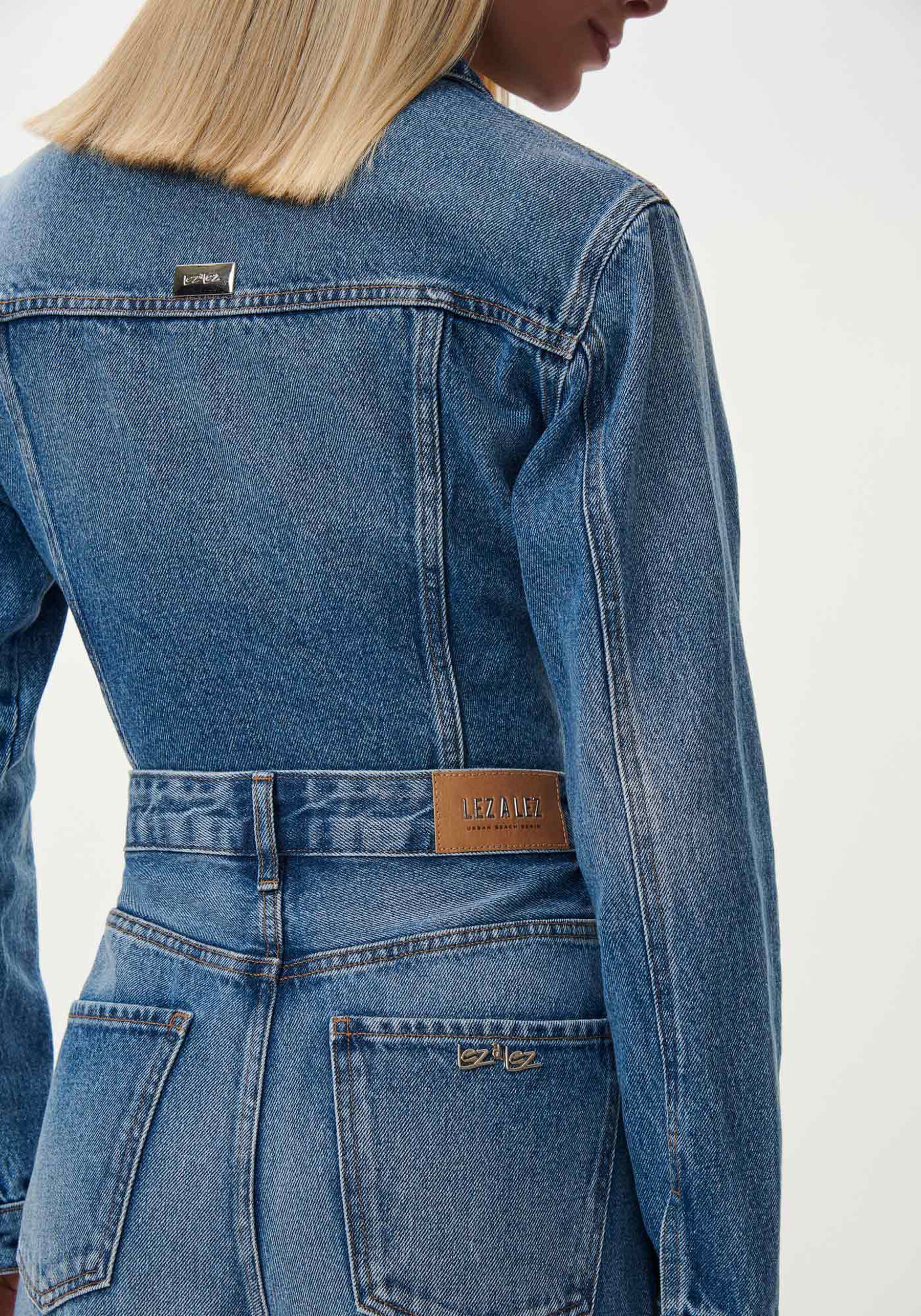 Calça Jeans Reta Super Alta com Bordado Flores, . Calça Jeans Reta Super Alta com Bordado Flores, , large.