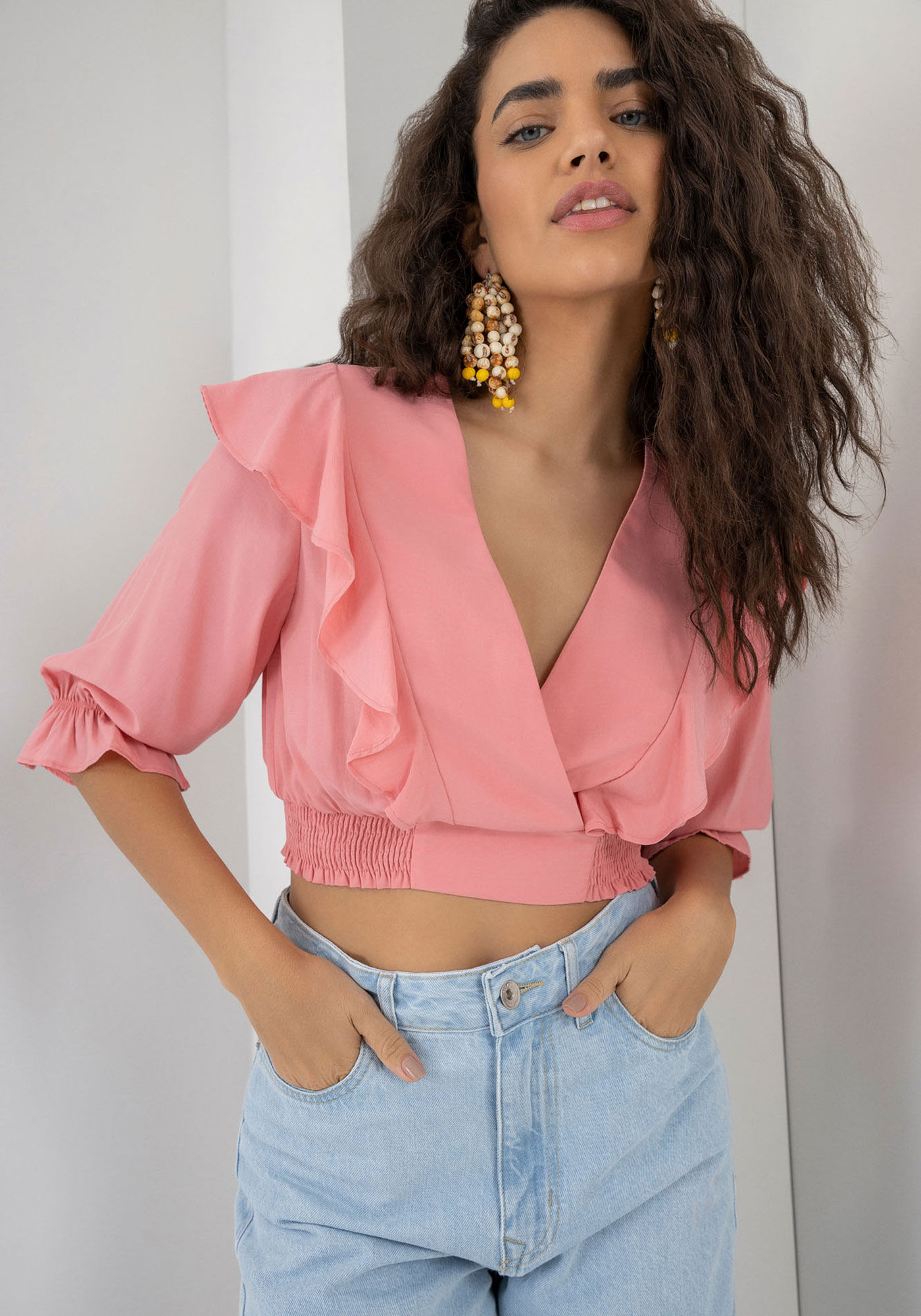 Blusa Cropped Manga 3/4 em Viscose com Babados, , large.