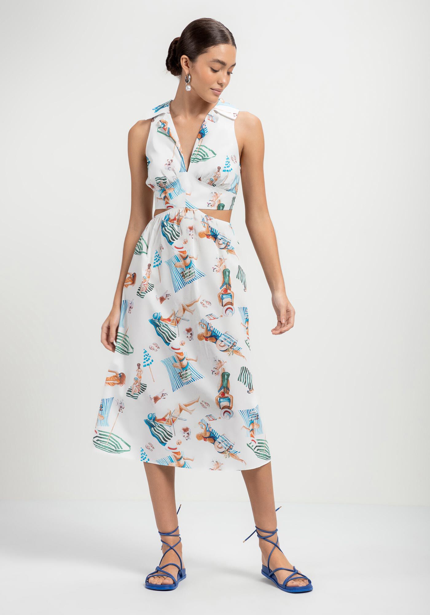 Vestido Midi Estampado em Tricoline com Gola Lez a Lez