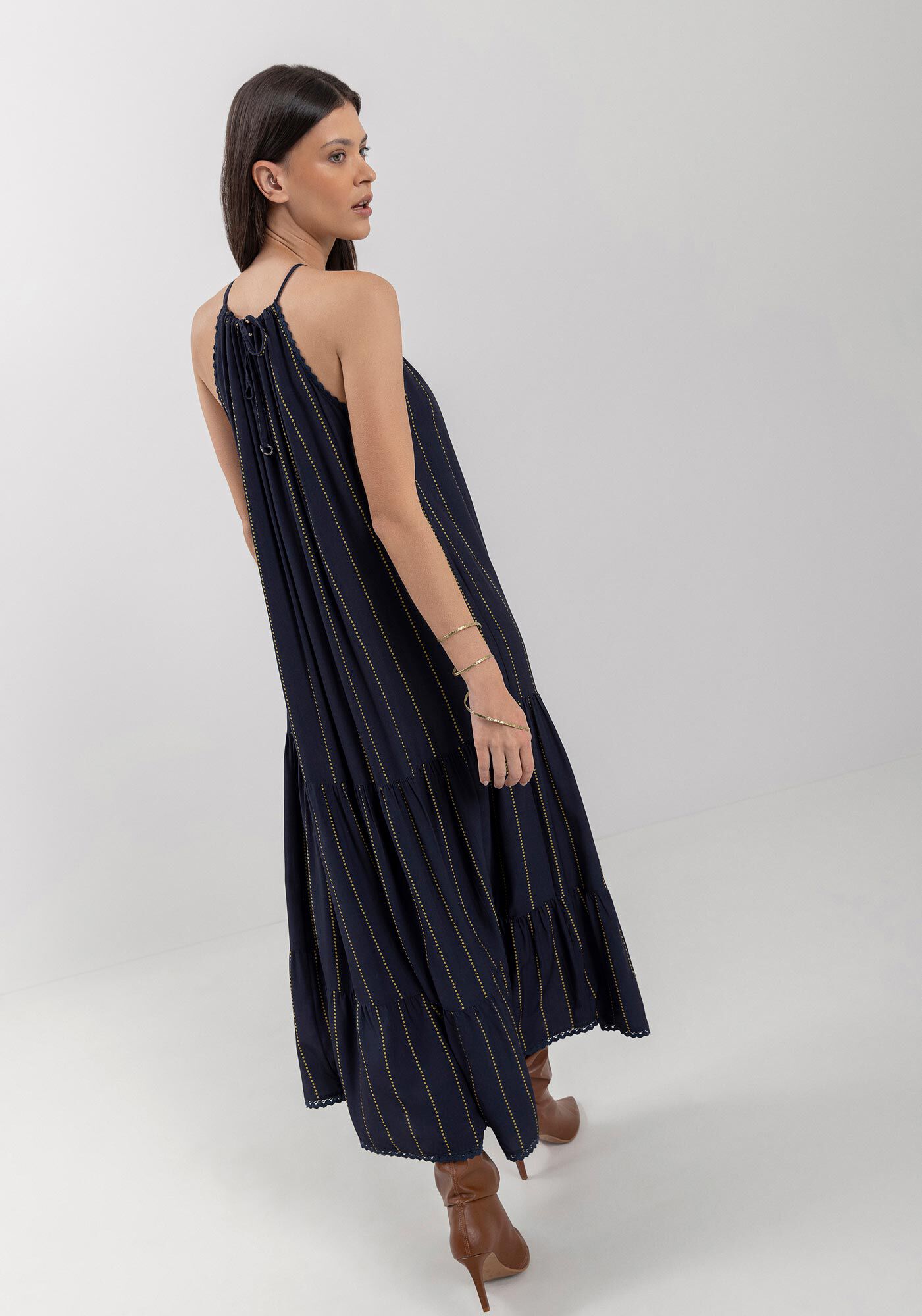 Vestido Estampado Midi Ch&aacute; Fluido Com Amarra&ccedil;&atilde;o Posterior, , large.