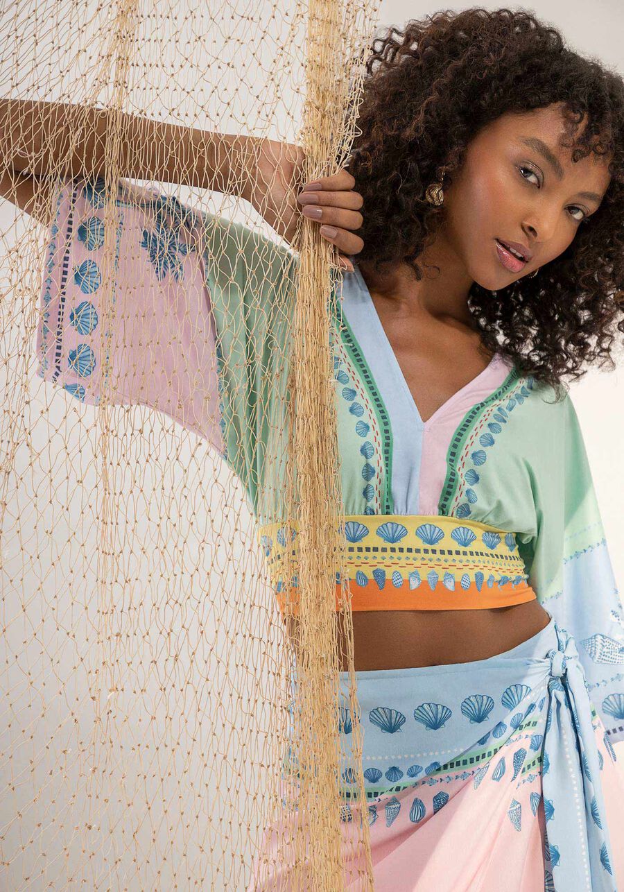 Blusa Manga 3/4 Flare em Malha Aveludada Estampada, LIGAYA. Blusa Manga 3/4 Flare em Malha Aveludada Estampada, LIGAYA, large.