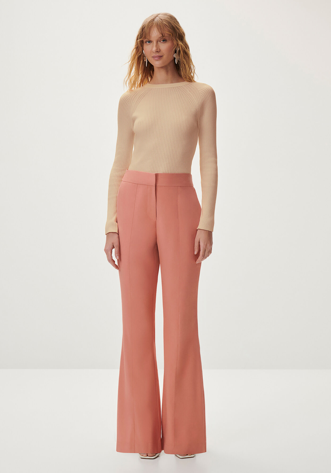 Cal&ccedil;a Flare Alfaiataria com Cintura M&eacute;dia, , large.