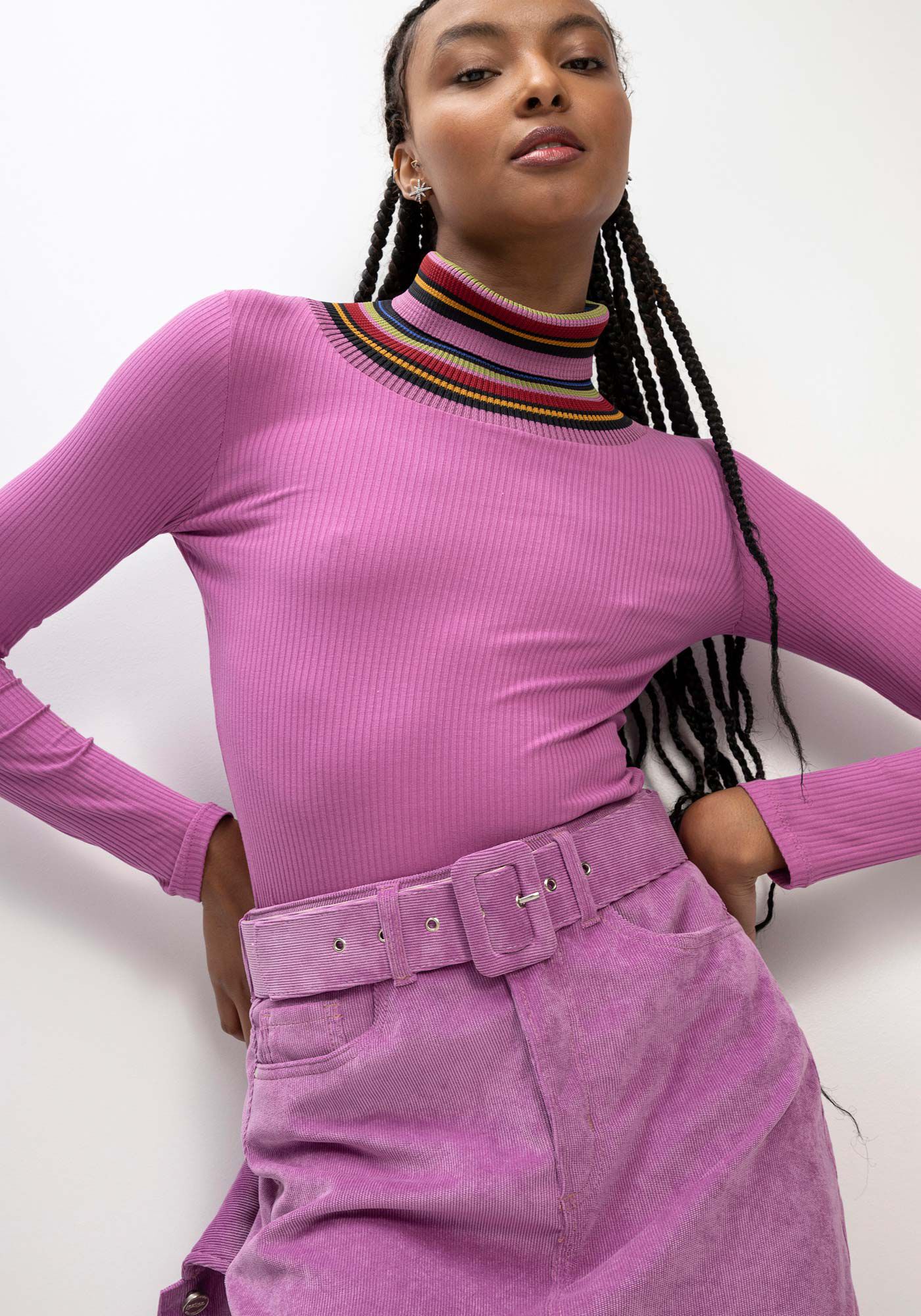 Blusa Manga Longa com Gola Alta Retil&iacute;nea, VIOLETA TWIGG, large.