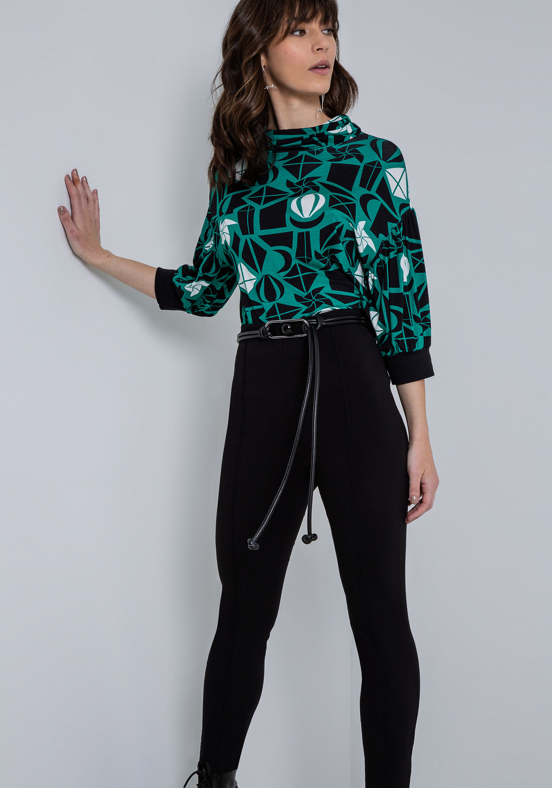 Blusa Manga 3/4 em Malha Estampada com Gola, FRAGMENTOS DE SONHOS. Blusa Manga 3/4 em Malha Estampada com Gola, FRAGMENTOS DE SONHOS, large.