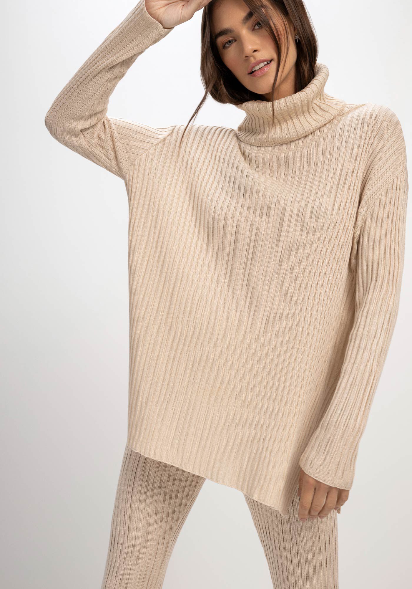 Blus&atilde;o Alongado em Tric&ocirc; com Gola Alta, BRANCO OFF WHITE, large.