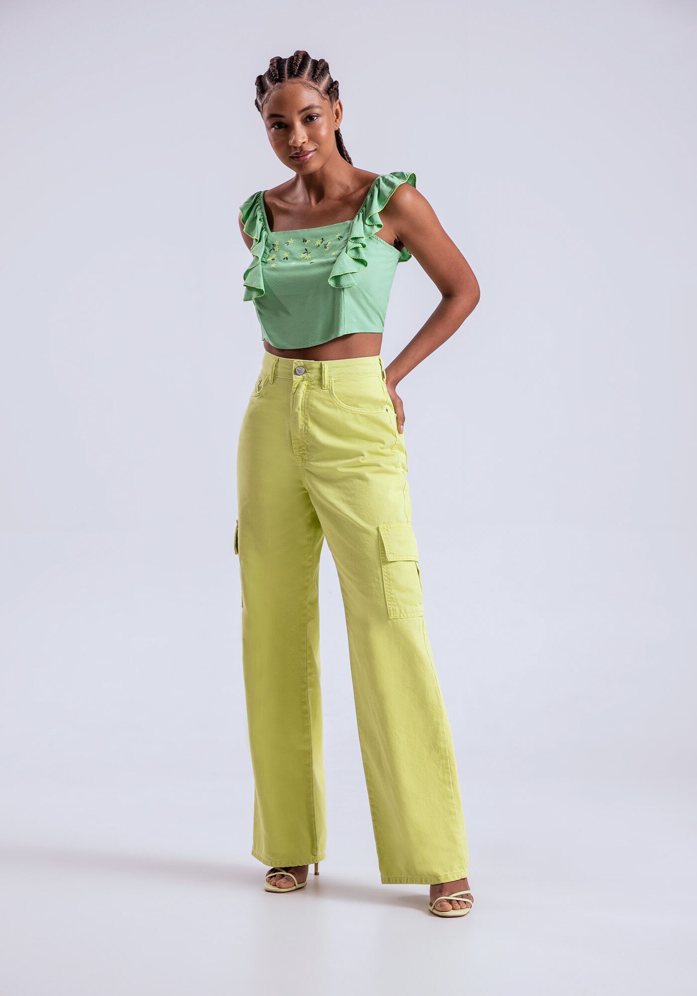 Blusa Cropped com Babados e Bordado, , large.