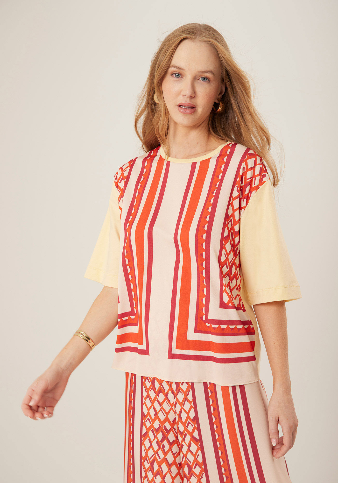 Blusa Em Algod&atilde;o Com Mangas M&eacute;dias E Estampa Localizada, LARANJA TOMILHO, large.