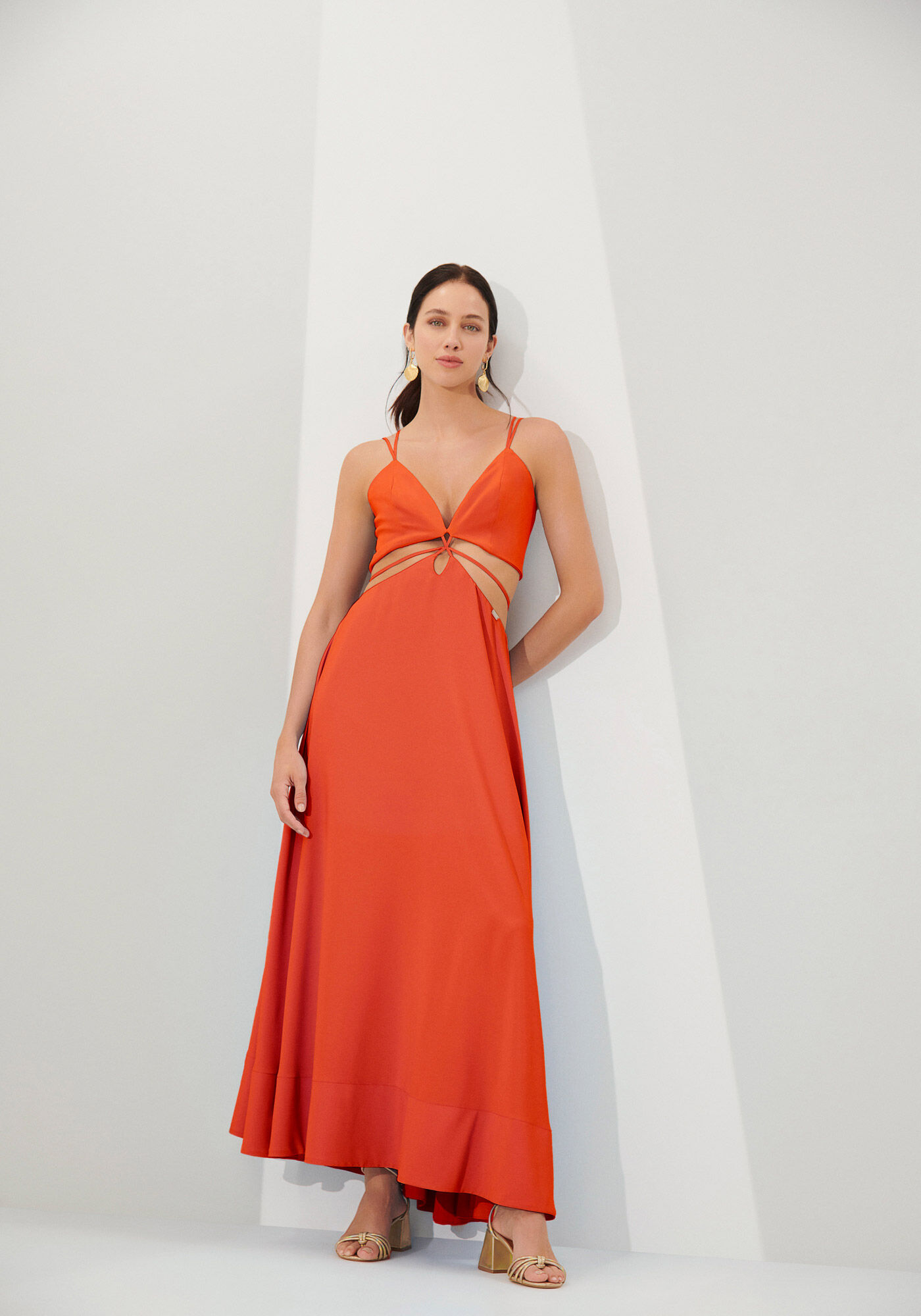 Vestido Longo com Cut Out e Amarra&ccedil;&atilde;o Costas, , large.