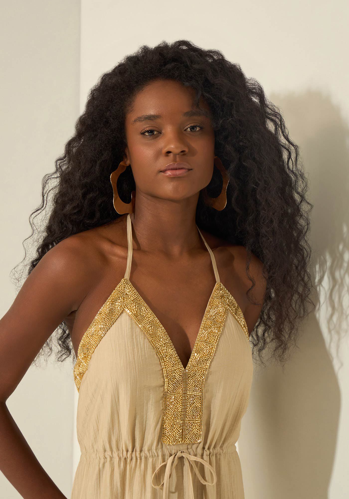 Vestido Longo Frente &Uacute;nica Com Aplica&ccedil;&otilde;es, BEGE FAIRWAY, large.