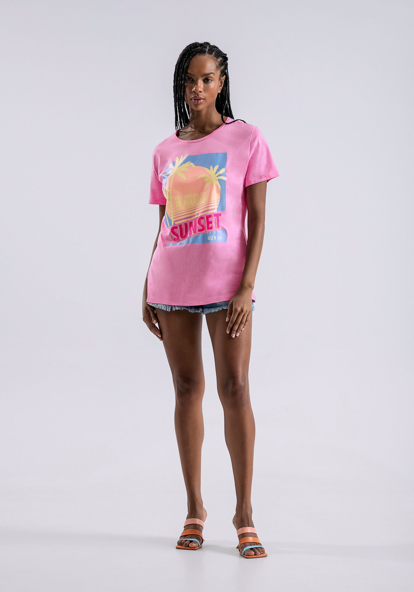 T-Shirt Oversized com Estampa e Bordado, , large.