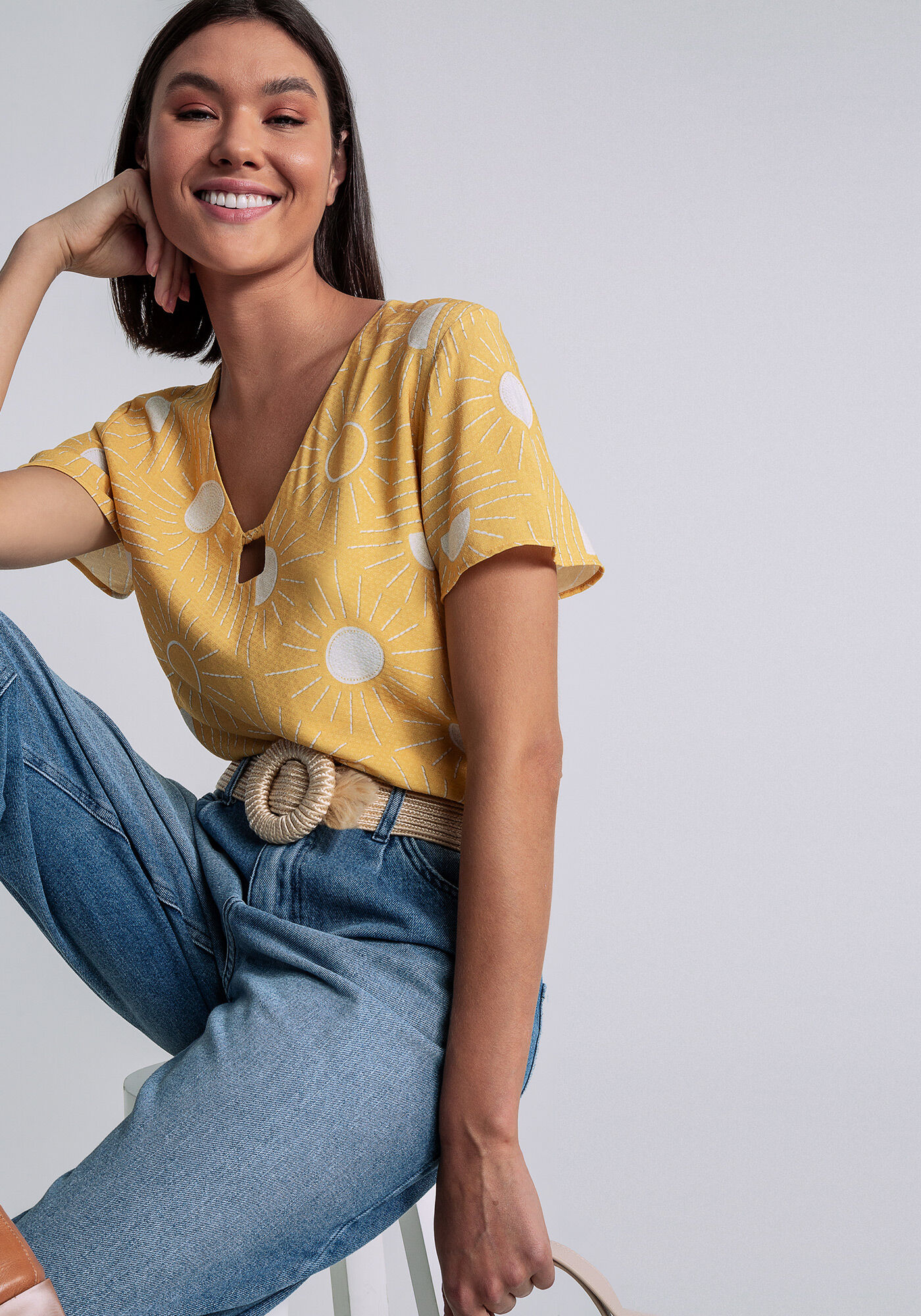 Blusa Decote V Detalhe Tran&ccedil;a Estampa, , large.