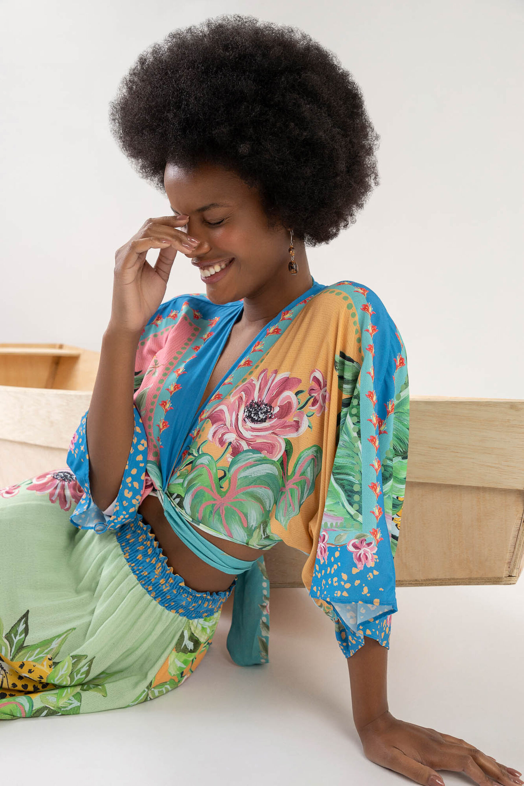 Blusa Transpassada em Viscose Estampada, MACUITA. Blusa Transpassada em Viscose Estampada, MACUITA, large.