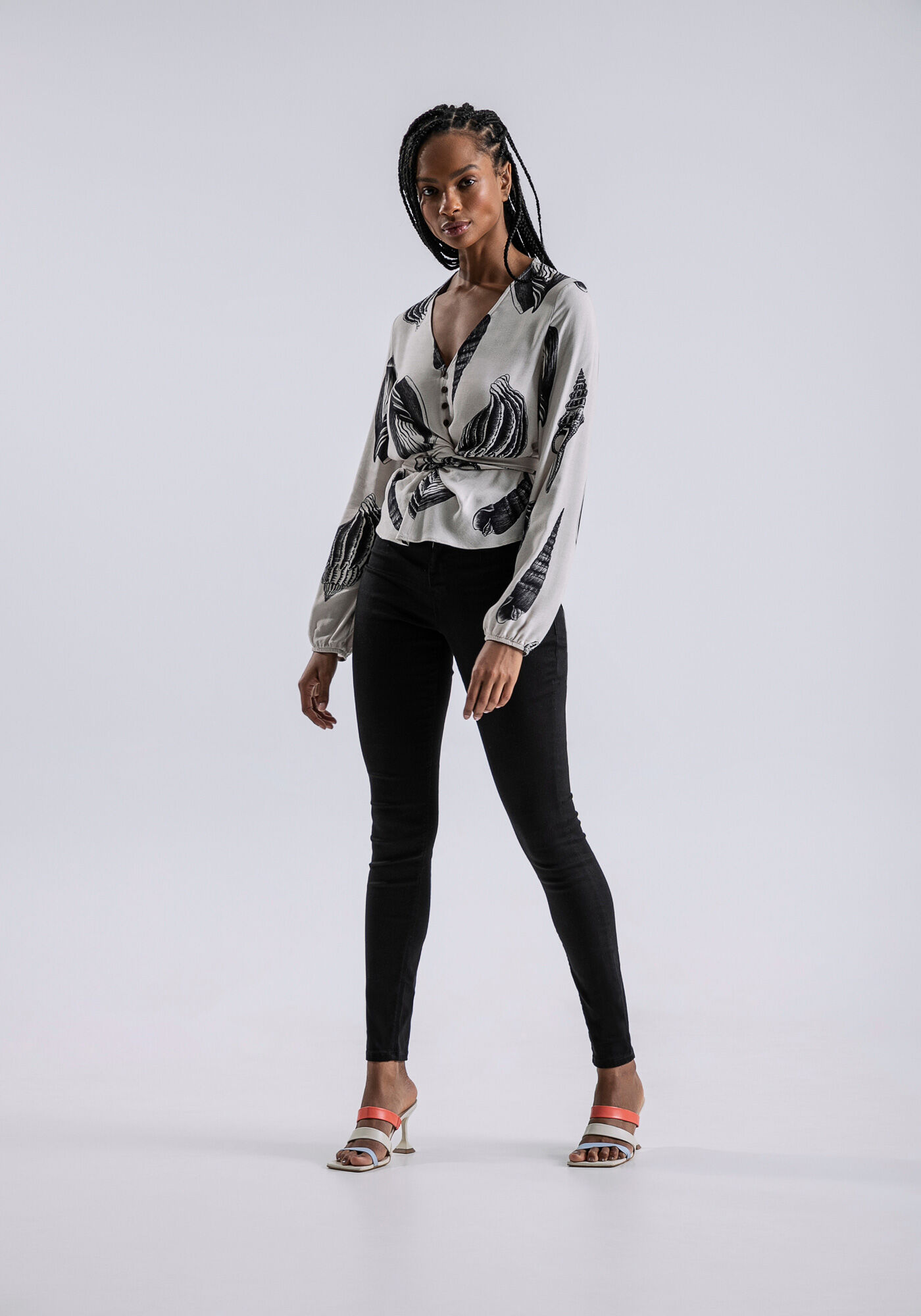 Blusa Manga Longa em Crepe com Amarra&ccedil;&atilde;o, , large.