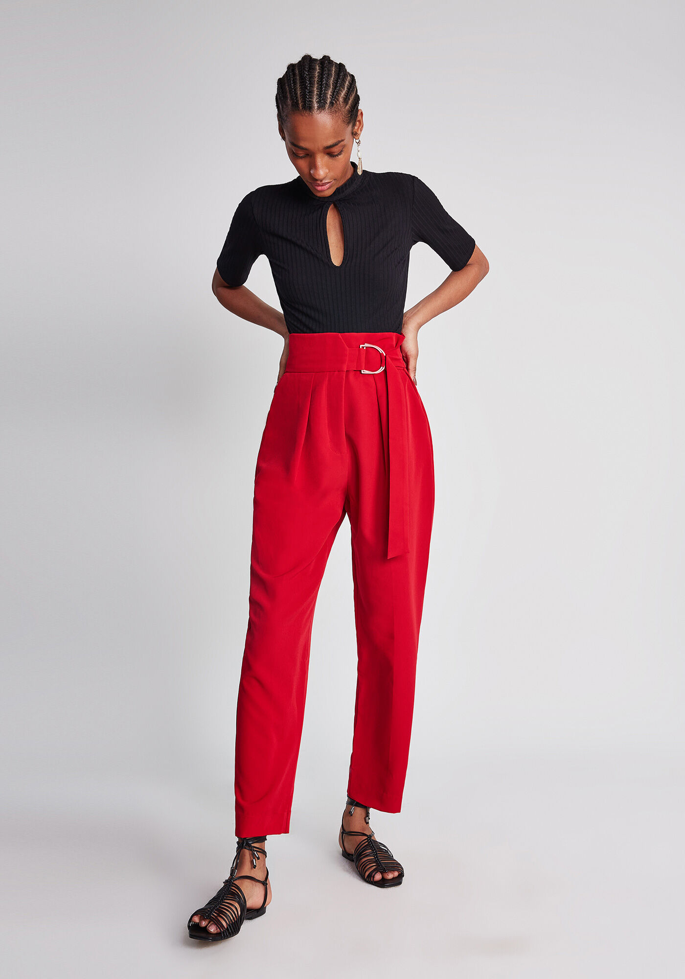 Calça vermelha com cinto store
