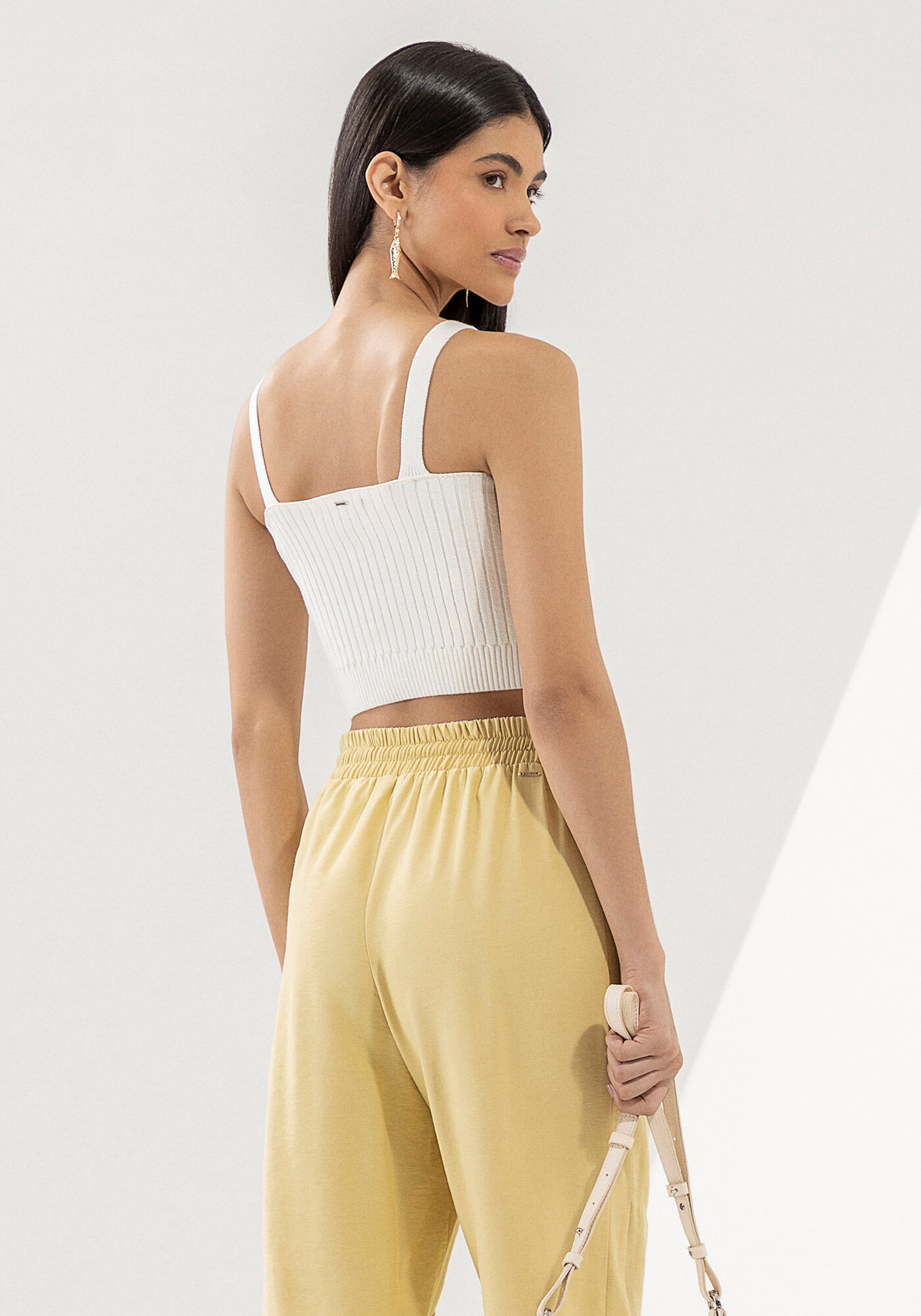 Blusa Cropped em Tric&ocirc; Canelado com Decote V, , large.