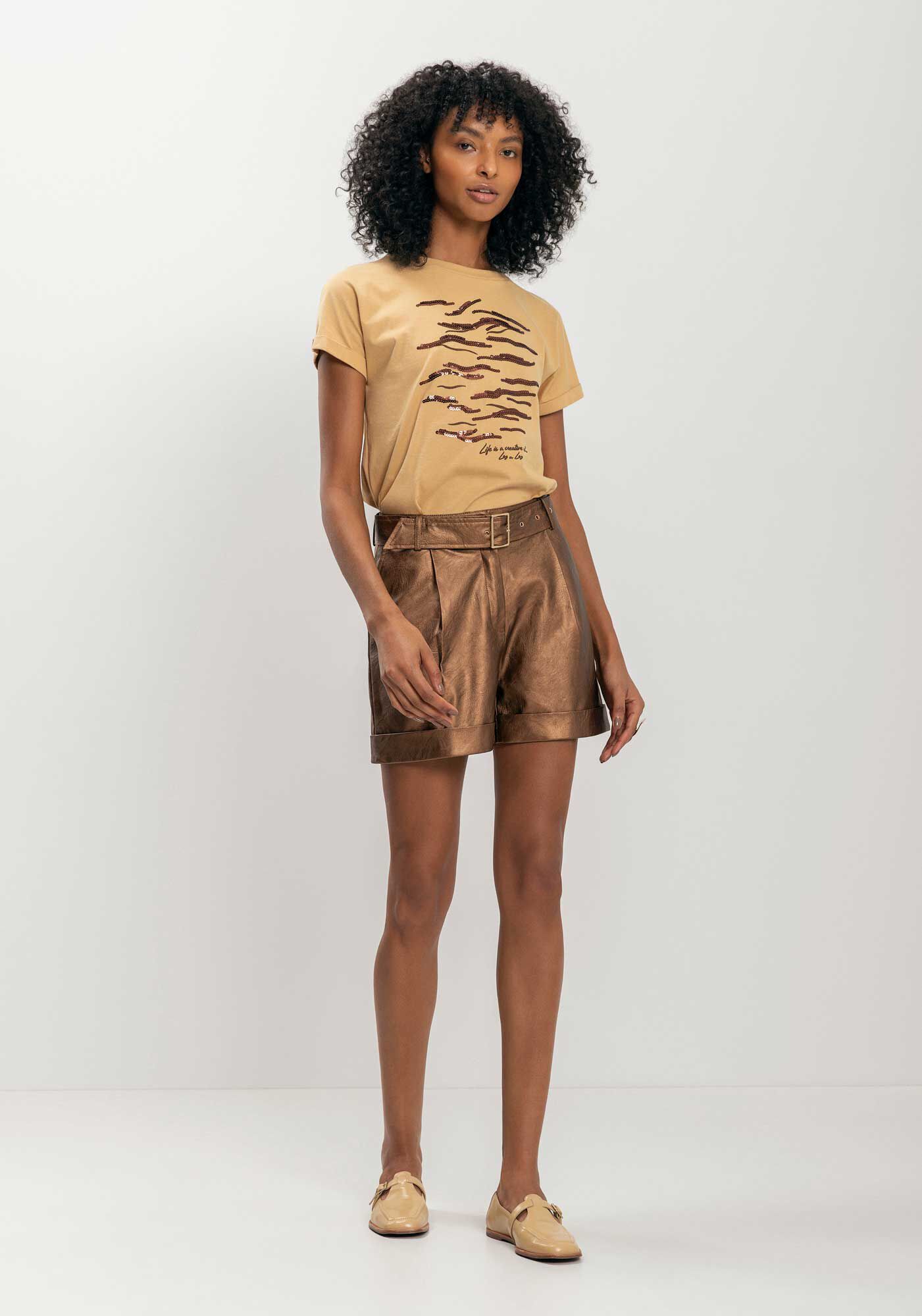 Blusa T-shirt De Mangas Curtas Com Estampa E Paet&ecirc;s, , large.