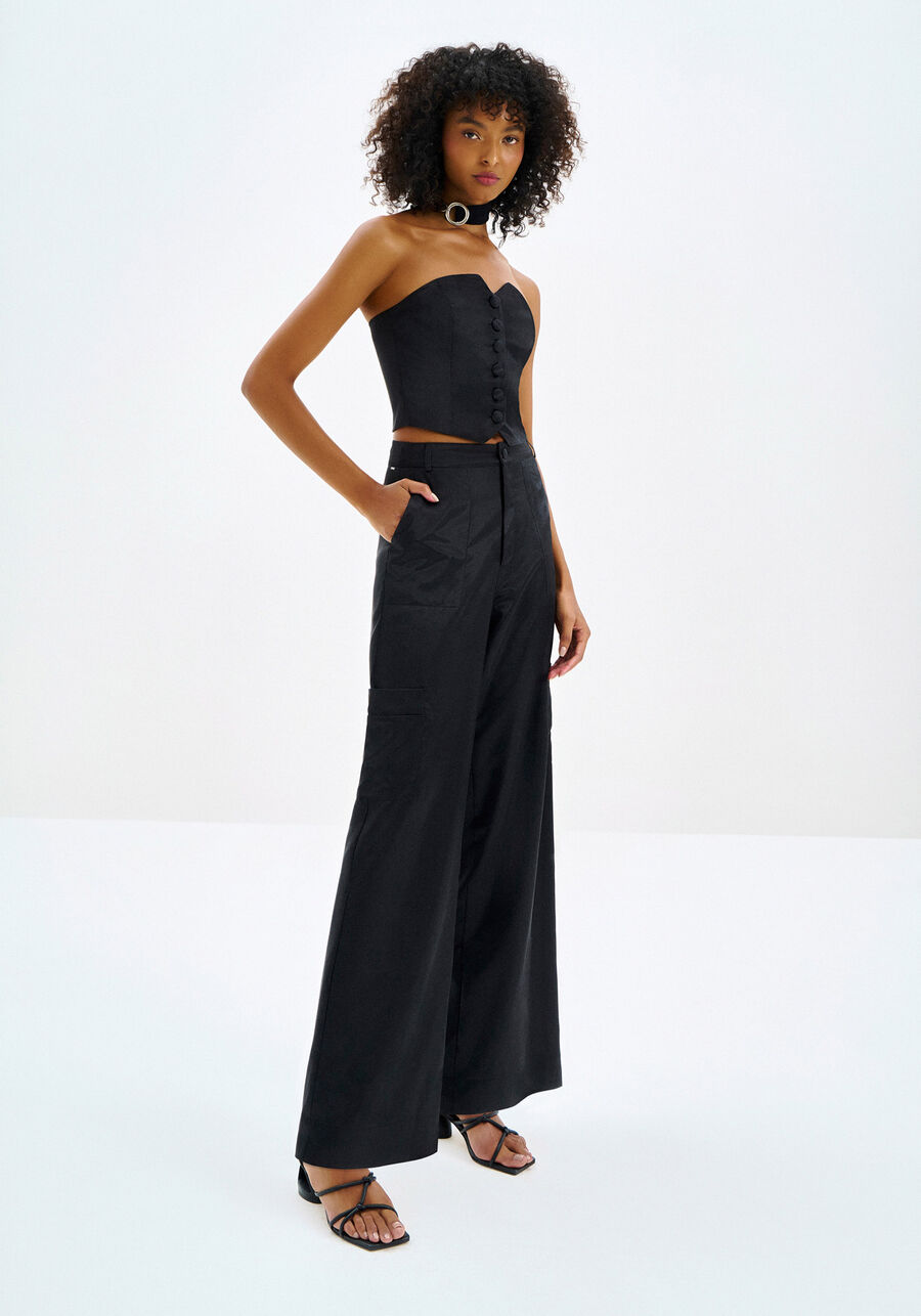 Calça Wide Leg em Cetim com Bolso Cargo, PRETO REATIVO. Calça Wide Leg em Cetim com Bolso Cargo, PRETO REATIVO, large.