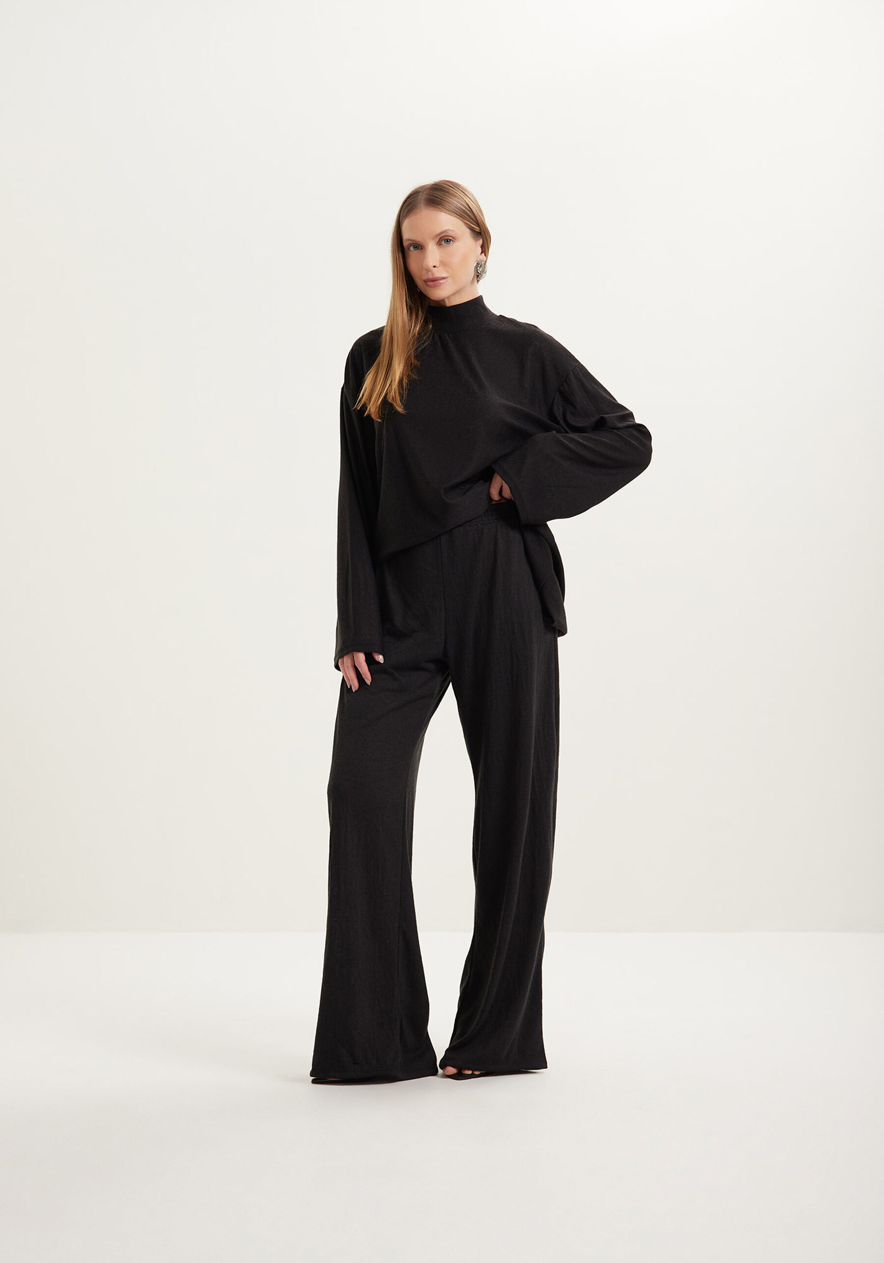 Calça Pantalona De Cintura Alta Em Malha Rústica, PRETO. Calça Pantalona De Cintura Alta Em Malha Rústica, PRETO, large.