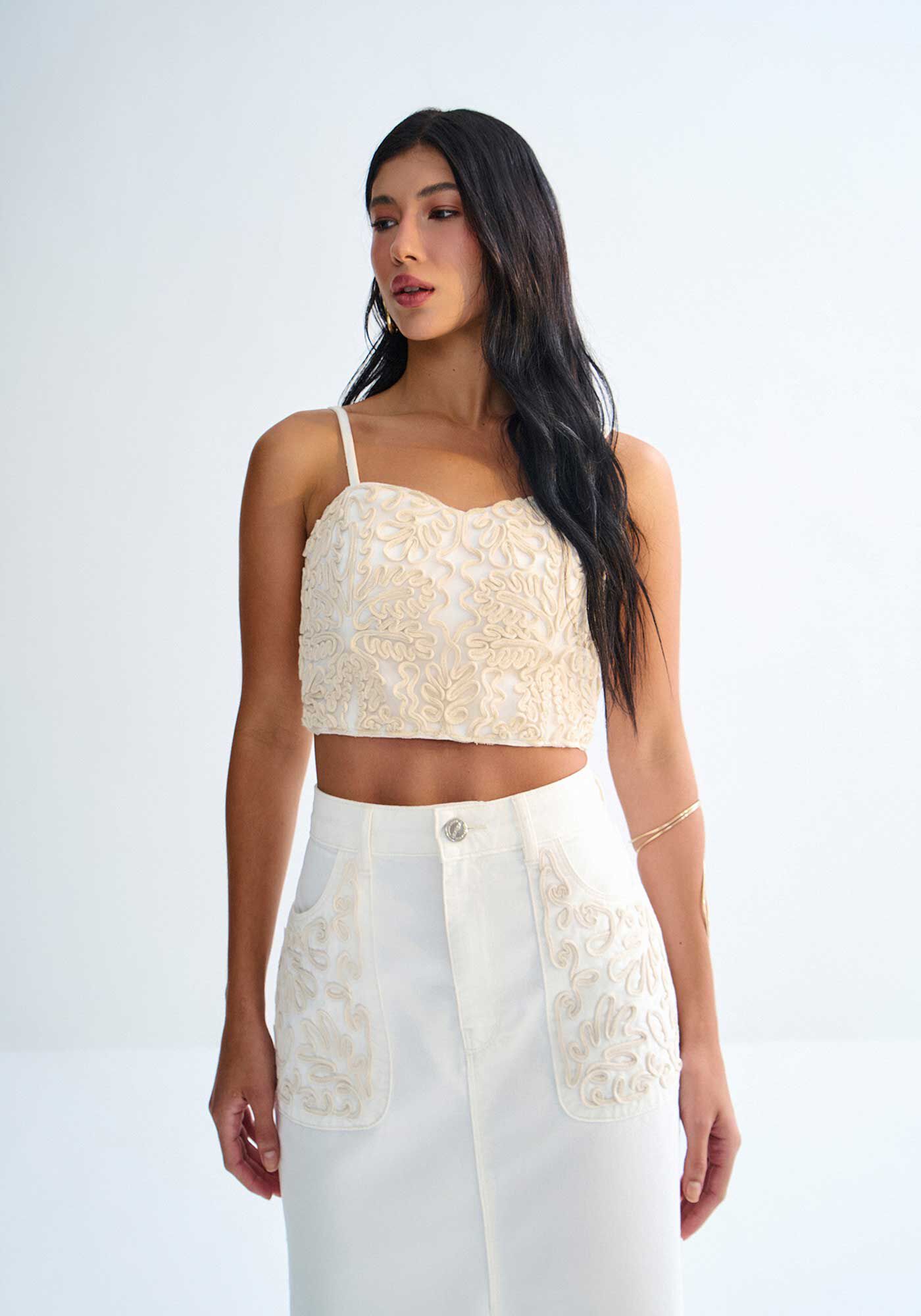 Blusa Sarja Cropped Off-White com Bordado Bailarina, , large.