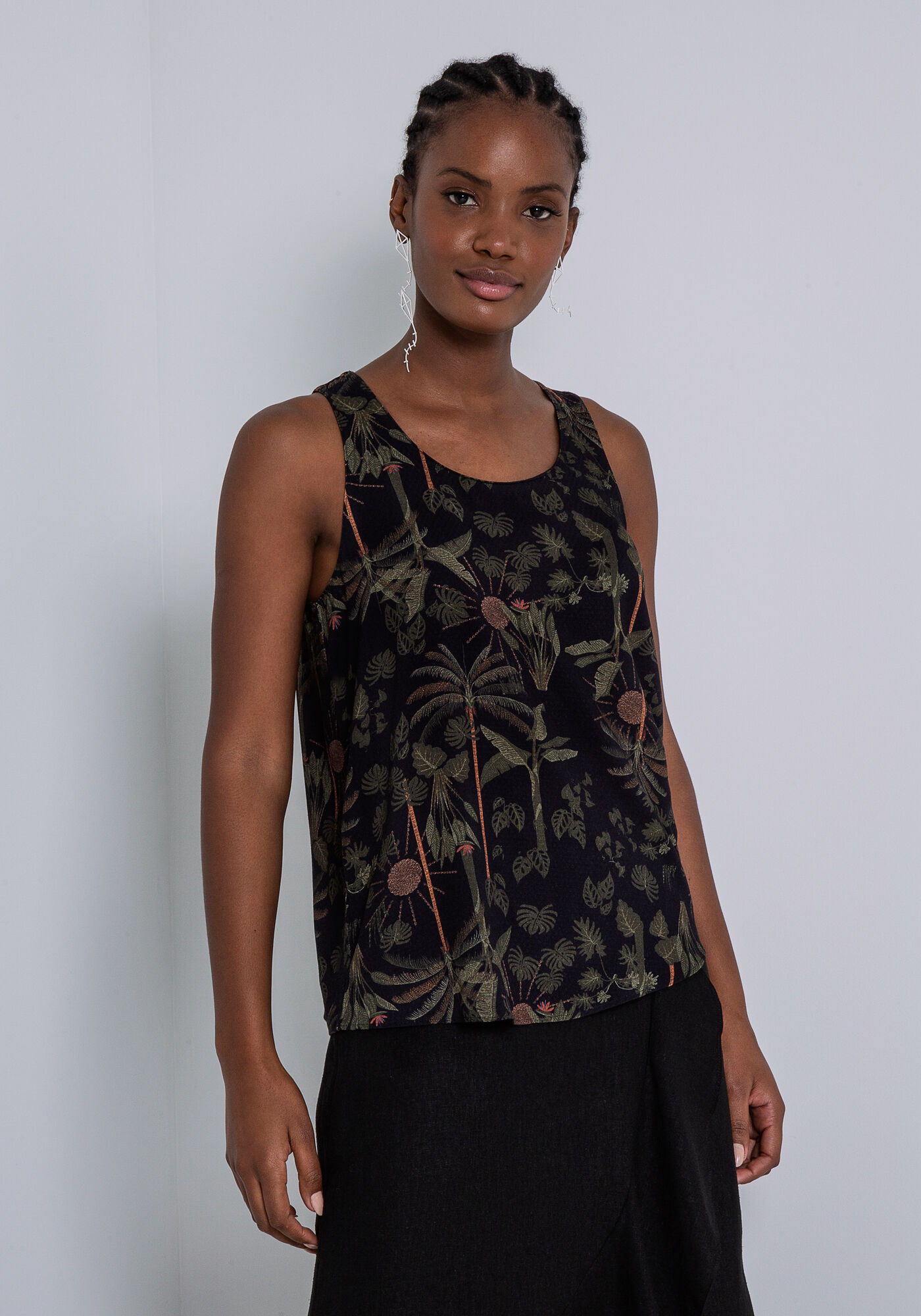 Regata Decote Redondo em Viscose Estampada, SONHO TROPICAL, large.