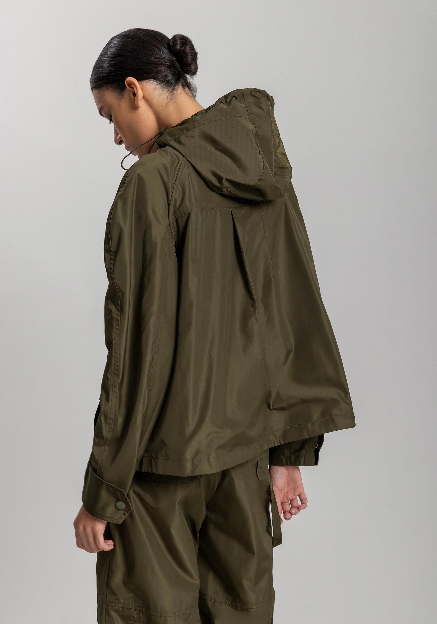 Jaqueta Corta Vento Com Capuz E Bolsos Move, , large.