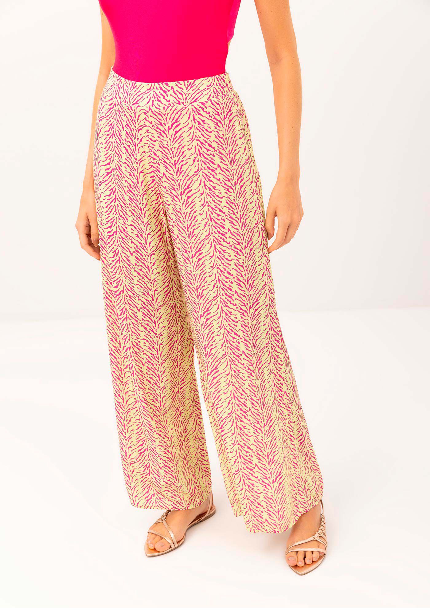 Cal&ccedil;a Reta Sa&iacute;da de Praia em Viscose Estampada, , large.