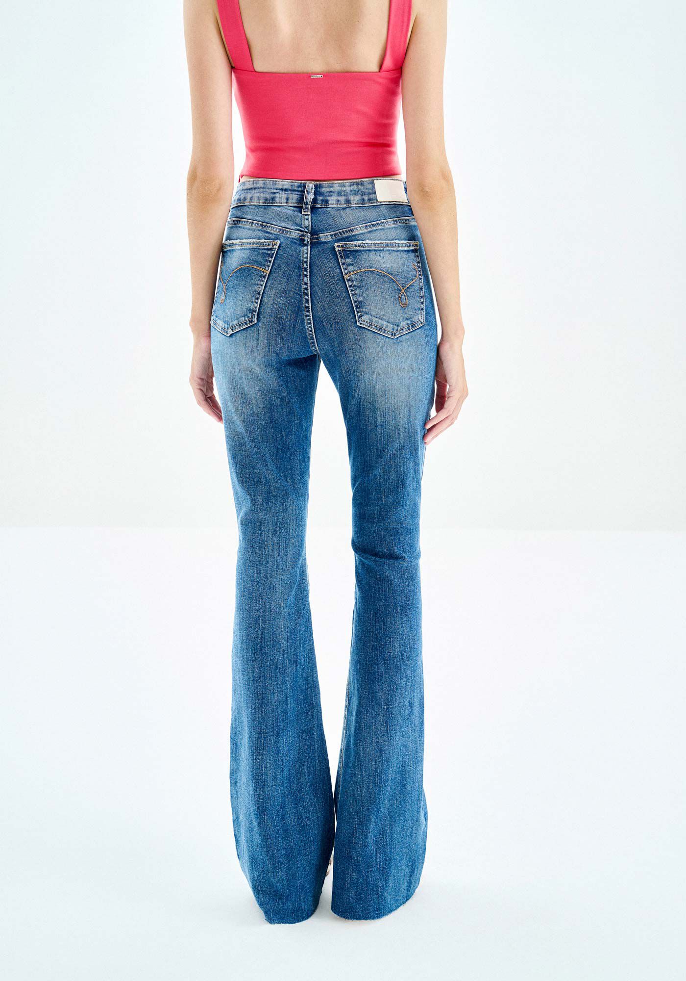 Cal&ccedil;a Jeans Flare Cintura Alta Estonada, , large.