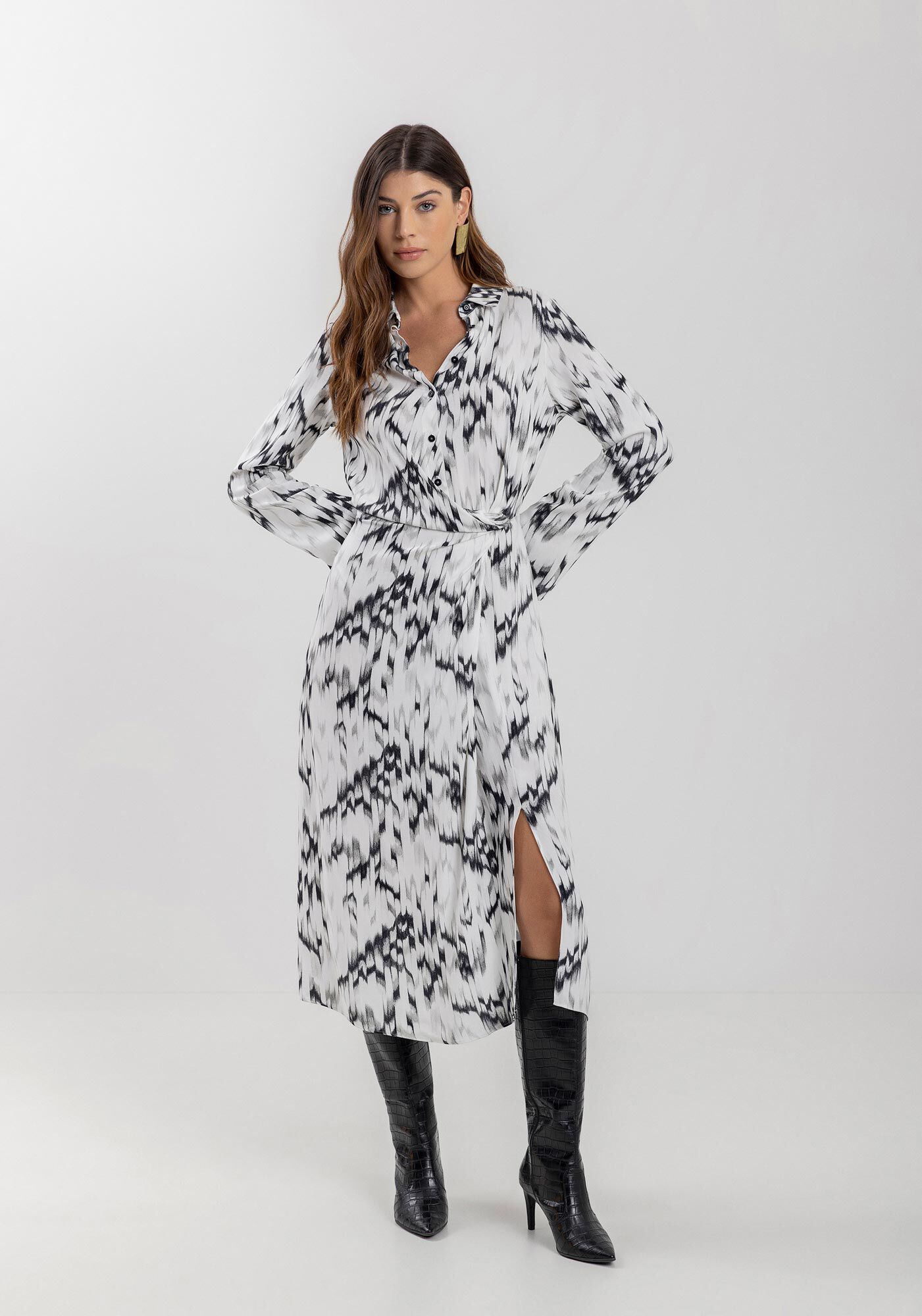 Vestido Midi Estampado Fluido De Mangas Longas Com El&aacute;stico, GRAPHITE CINZA, large.