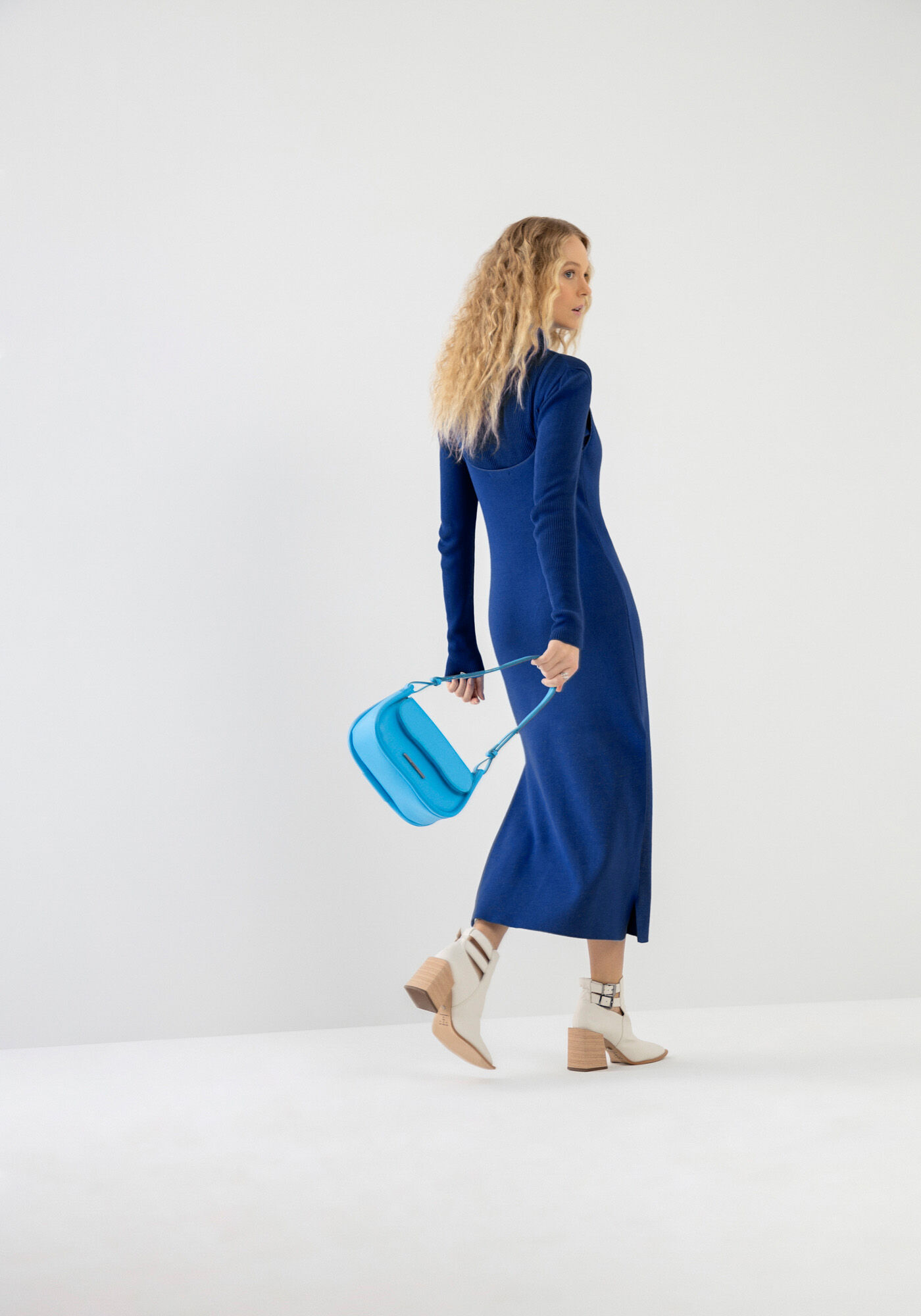 Vestido midi com best sale blusa
