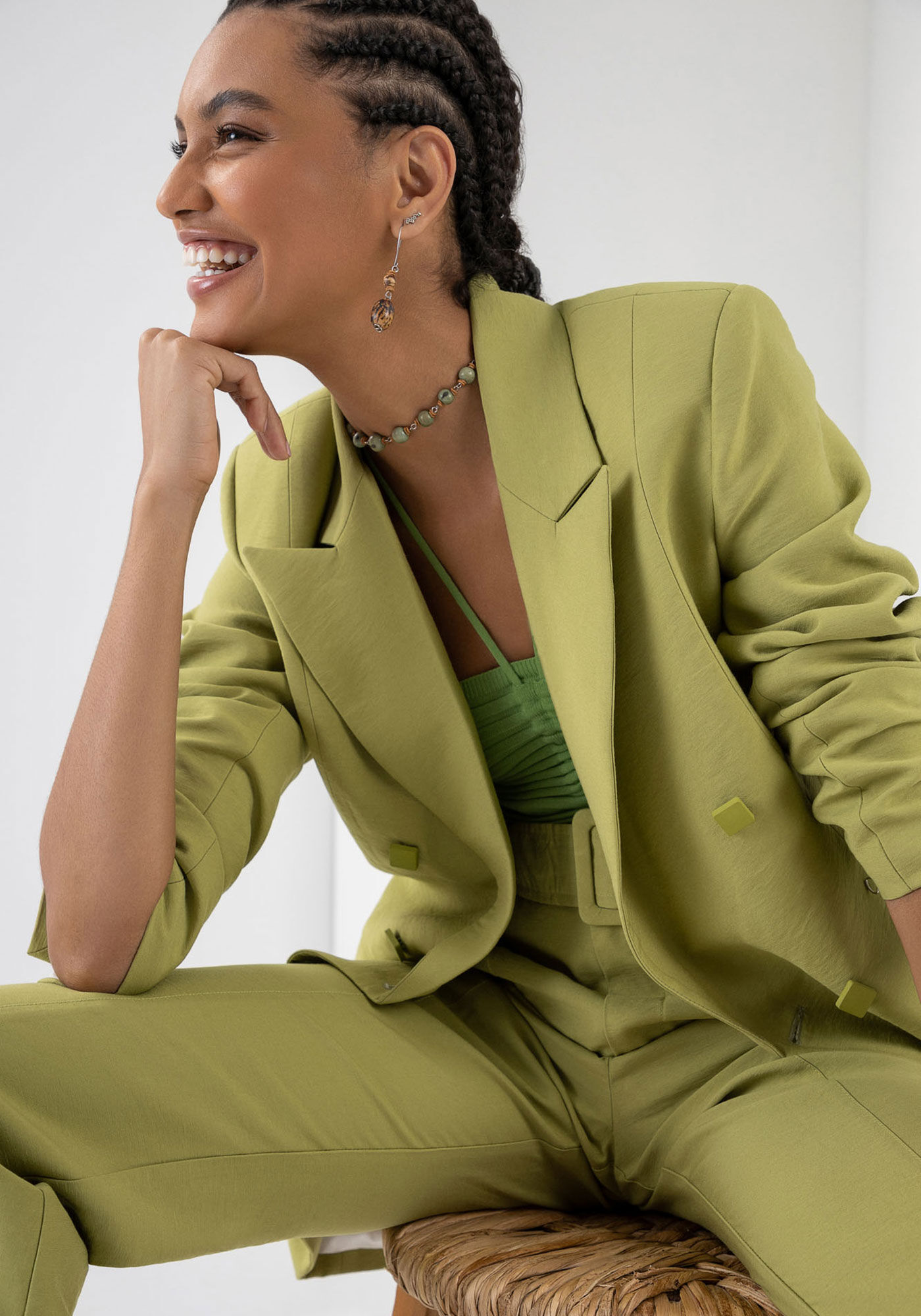 Cal&ccedil;a Flare Boot Cut com Cinto, VERDE PARAMELA, large.