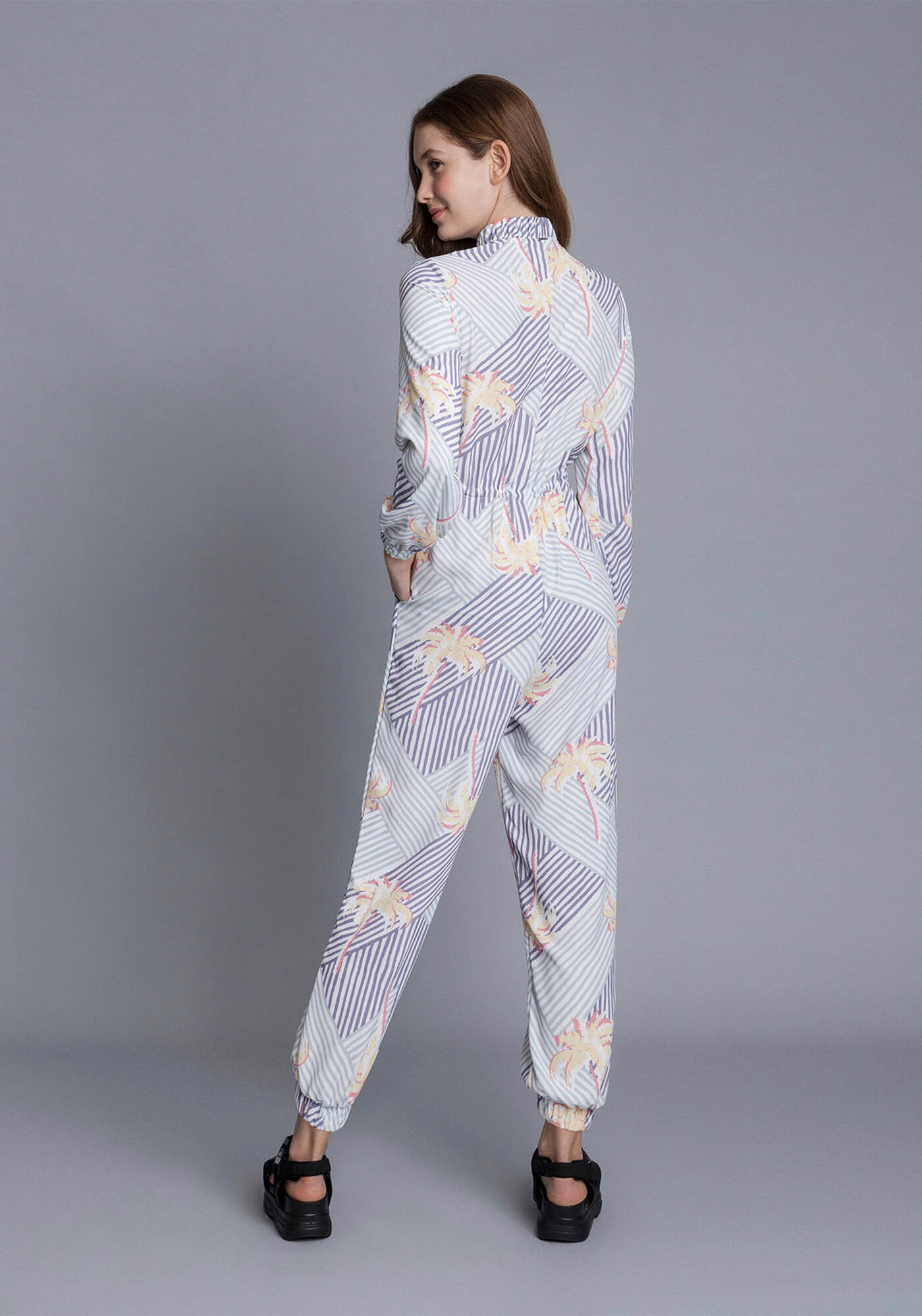 Macac&atilde;o Longo Gola Alta Estampa, , large.