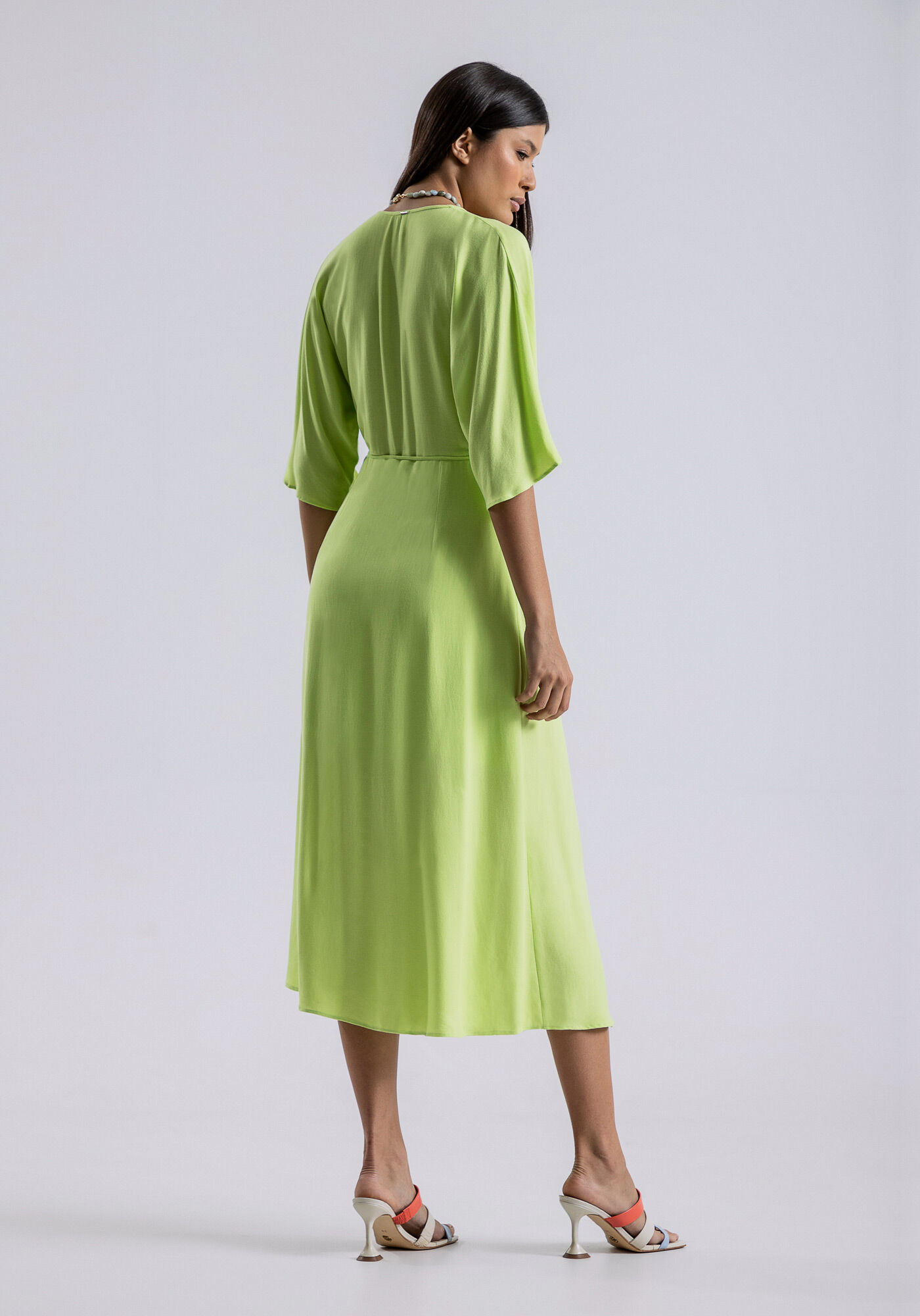 Vestido de crepe midi shop para festa