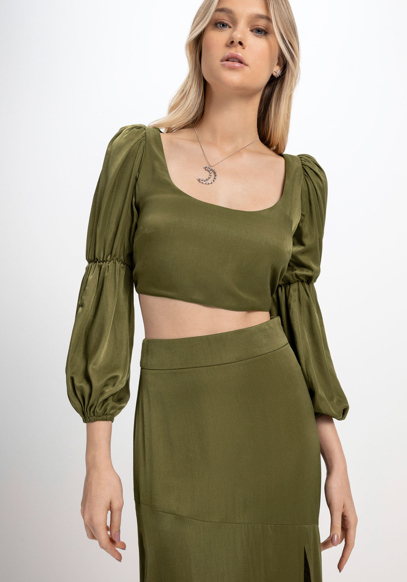 Blusa Cropped com Manga Bufante e Costas Abertas, , large.