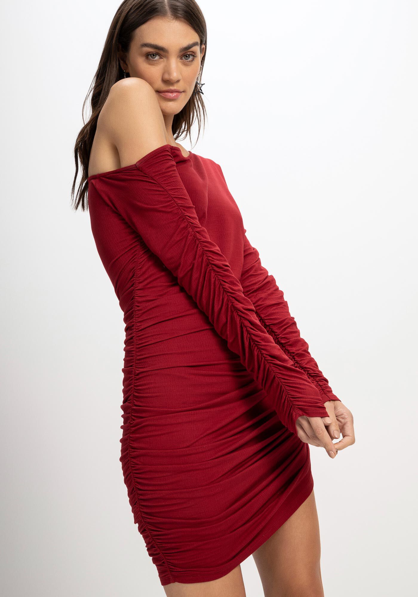 Vestido Curto Manga Longa Franzido com Cut Out, , large.