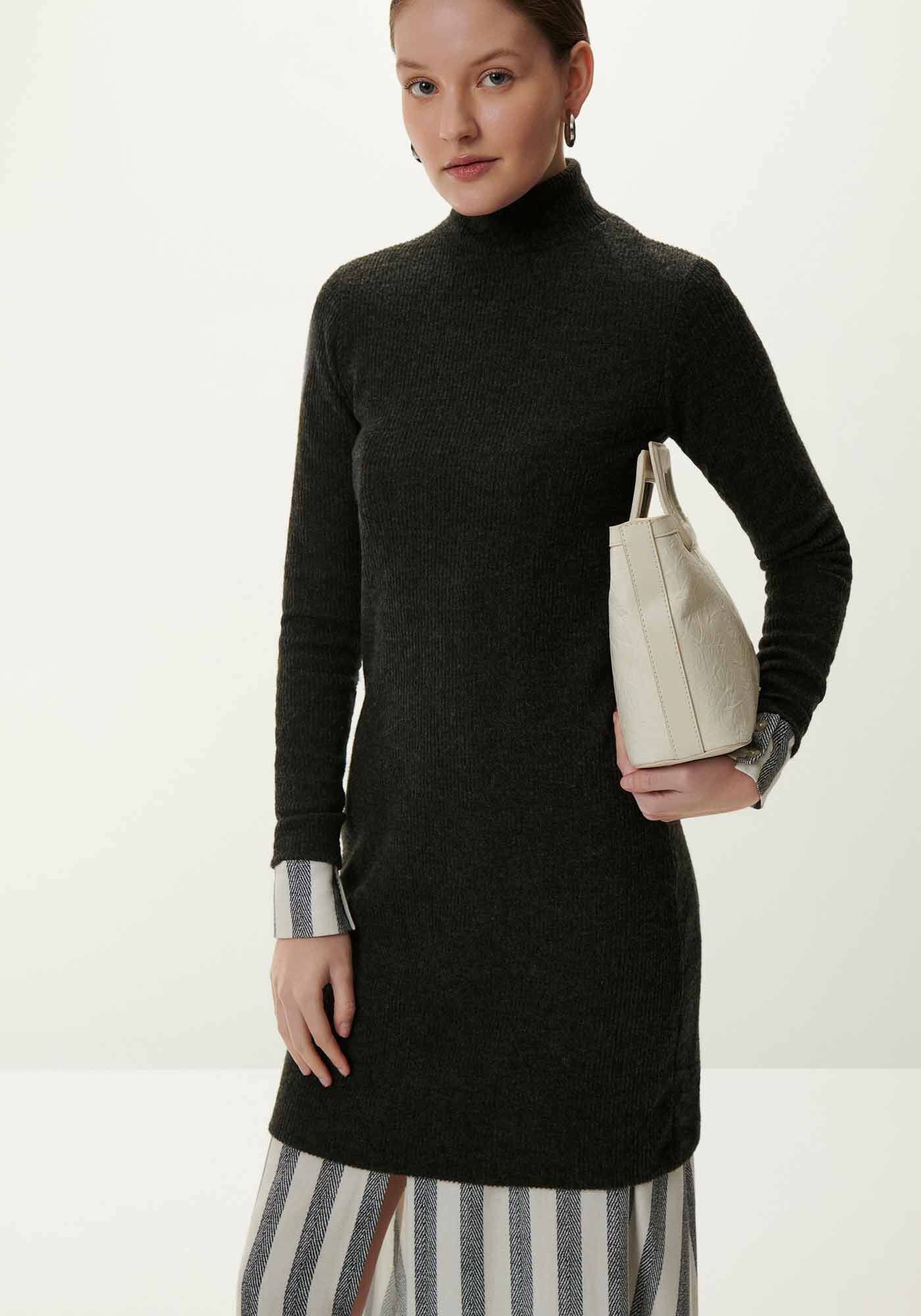 Vestido Curto Manga Longa com Gola Alta, PRETO REATIVO, large.