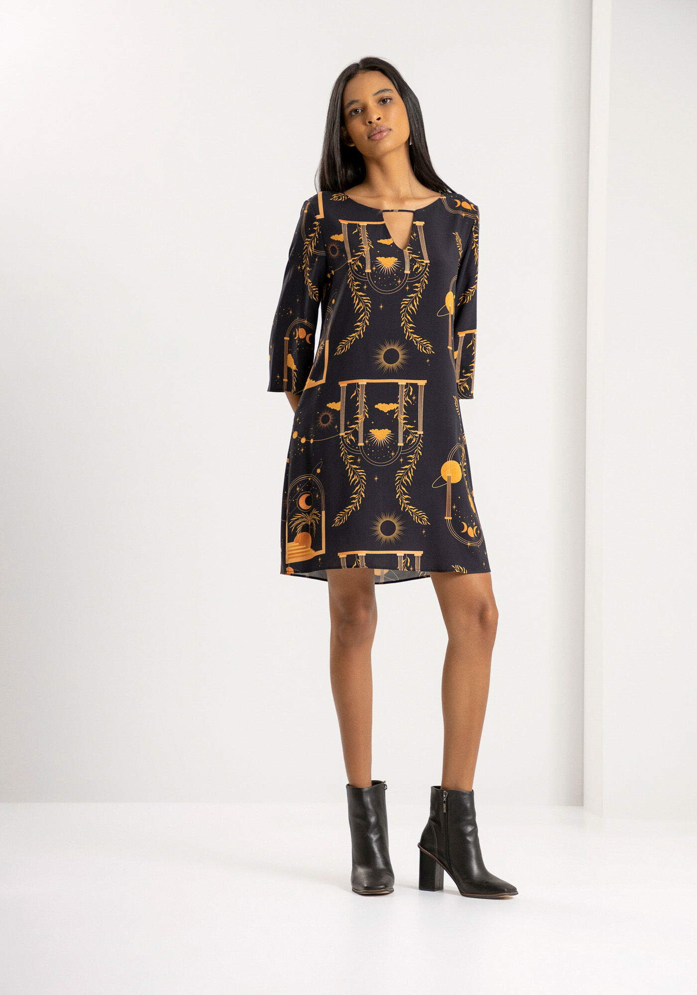 Vestido Curto em Viscose com Manga 3/4, , large.