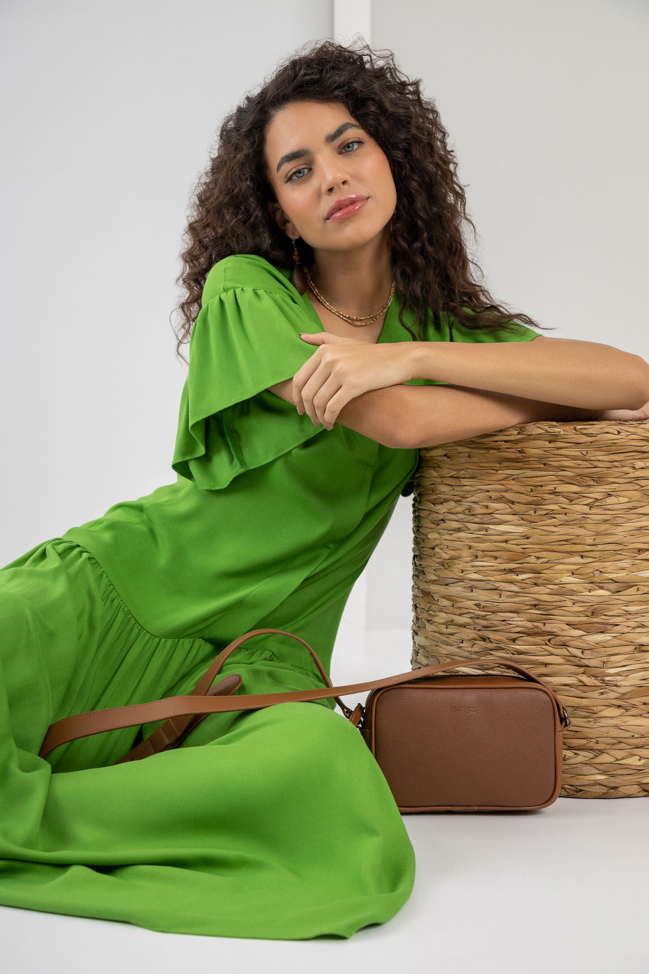 Vestido Midi Amplo em Viscose com Cinto, , large.