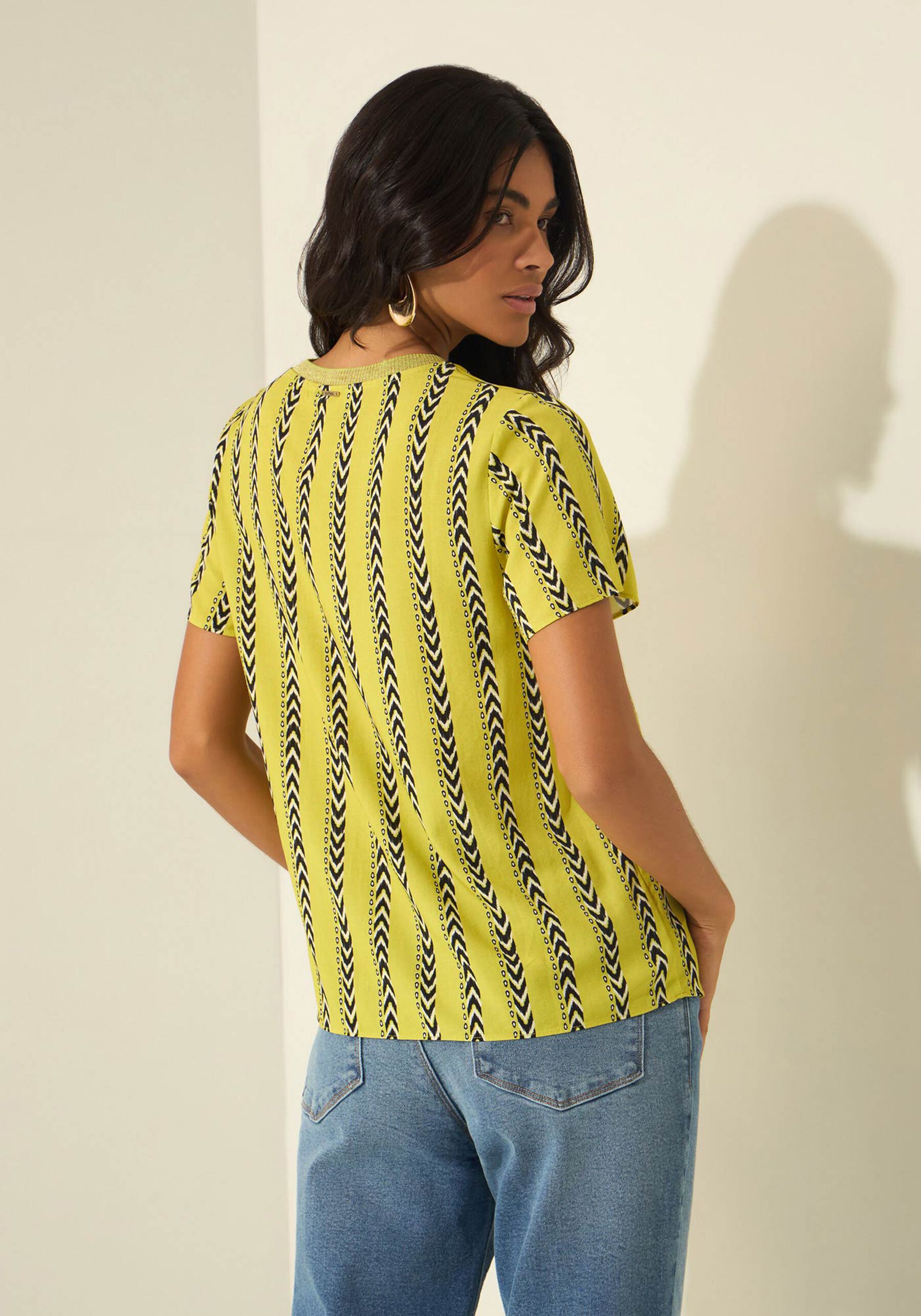 Blusa De Mangas Curtas Estampada Em Viscose Responsável, VIELAS VERDE. Blusa De Mangas Curtas Estampada Em Viscose Responsável, VIELAS VERDE, large.