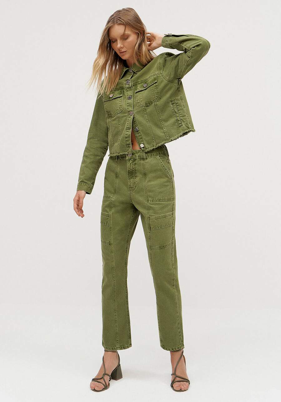 Calça Sarja Reta Slim Cargo Cropped, VERDE AGENA. Calça Sarja Reta Slim Cargo Cropped, VERDE AGENA, large.