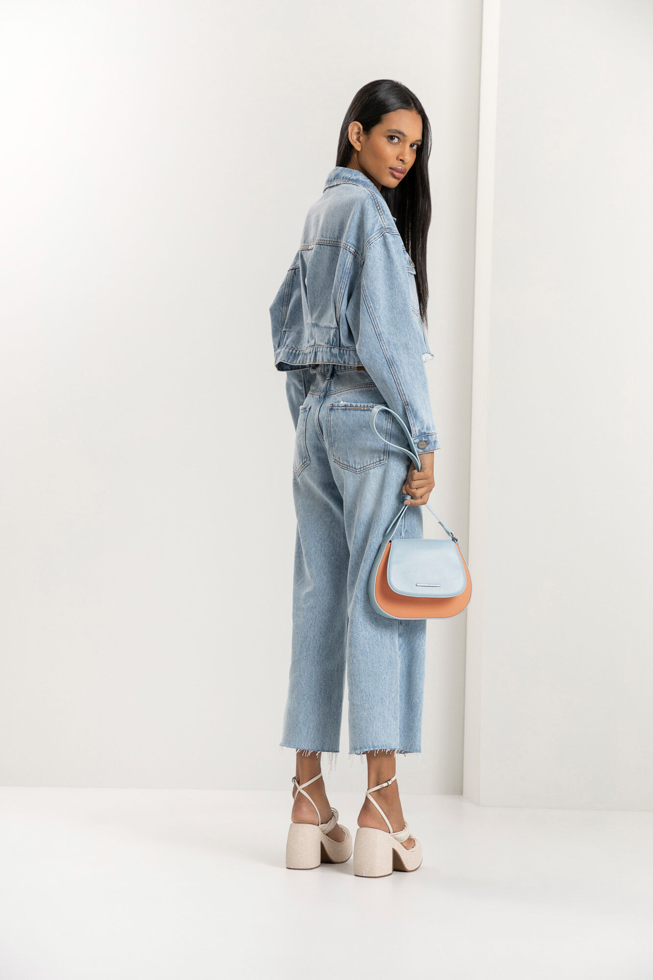 Jaqueta Jeans Cropped com Prega Costas, , large.