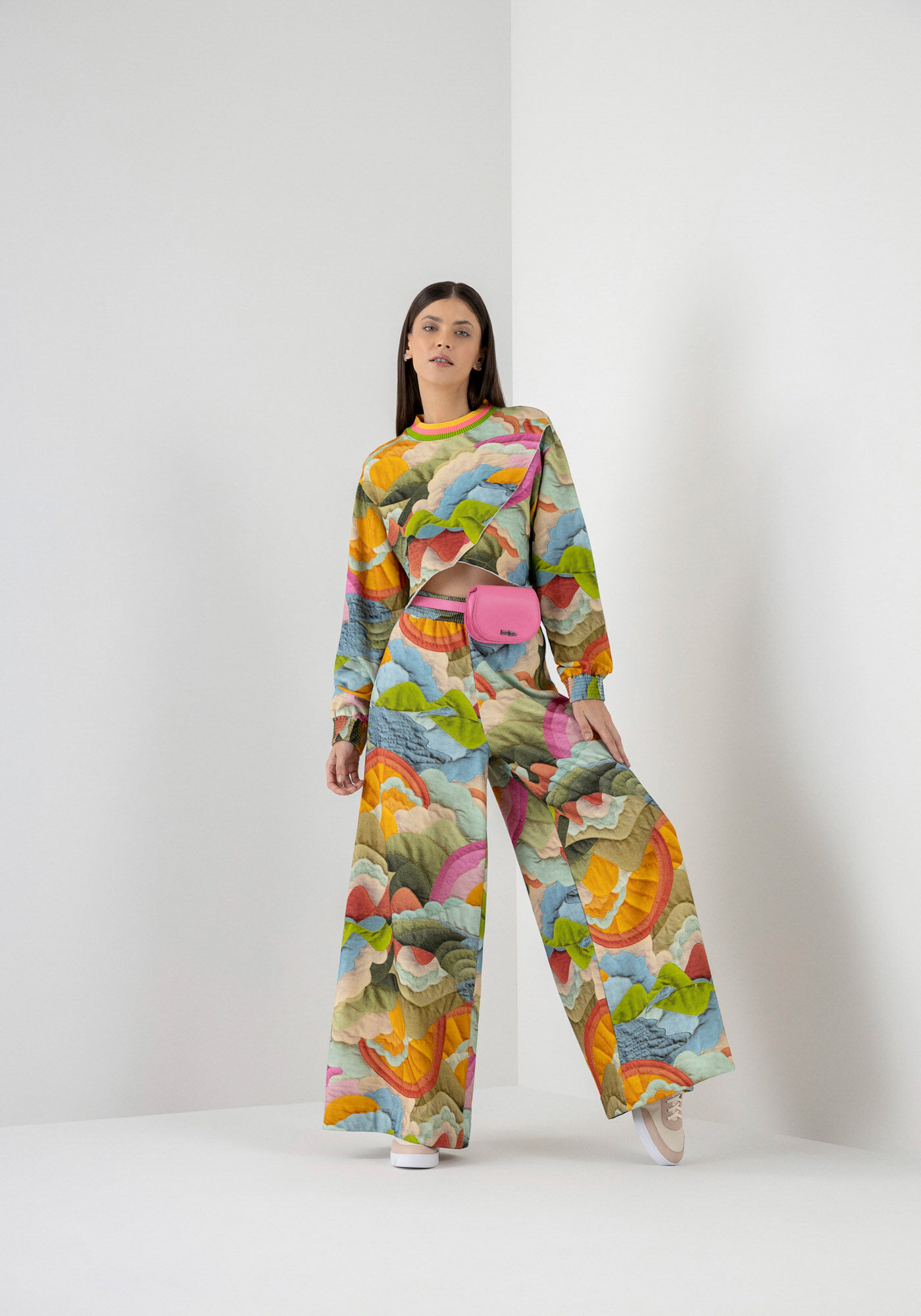 Conjunto Estampado com Blus&atilde;o e Cal&ccedil;a Pantalona, , large.