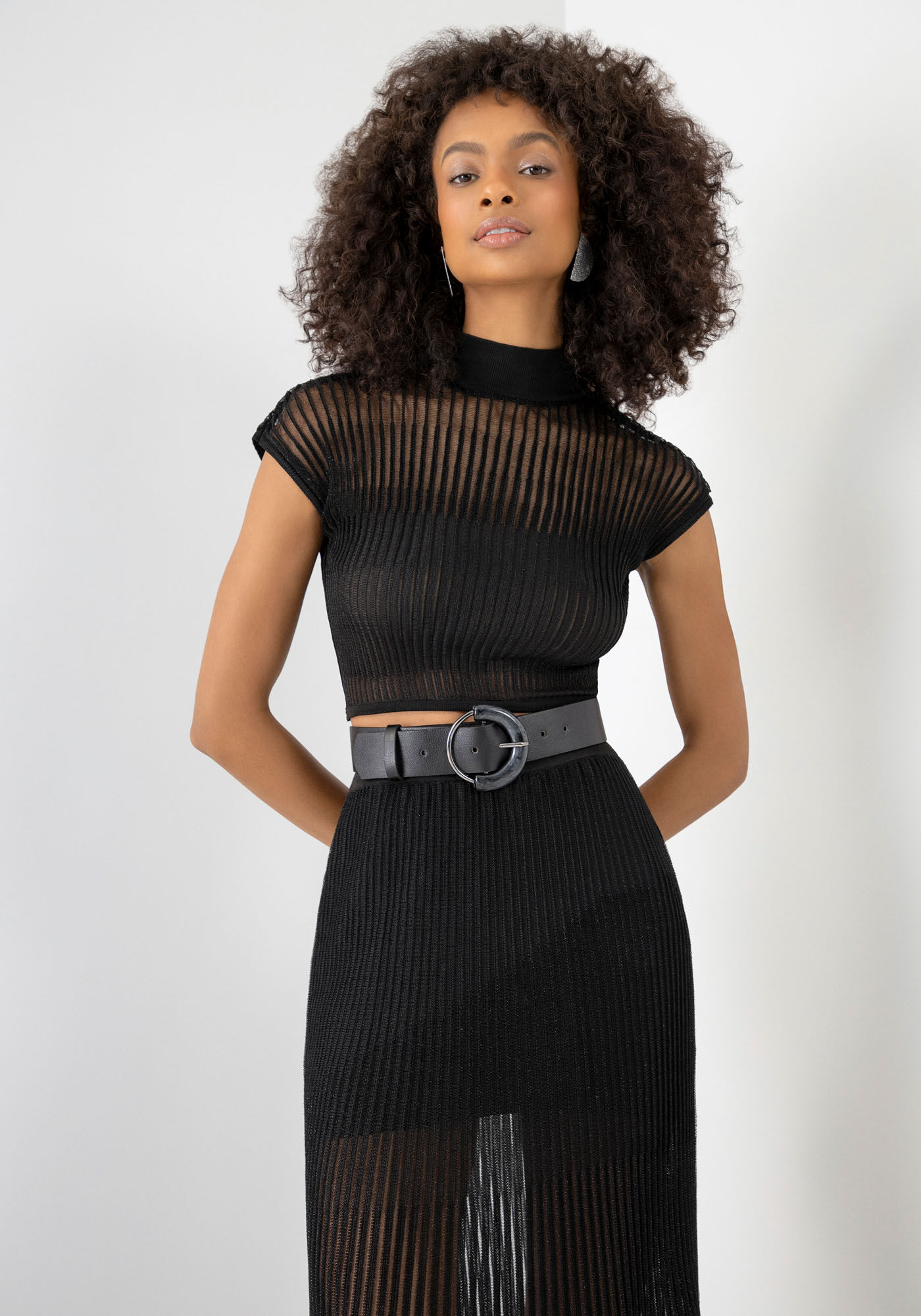 Blusa Gola Alta em Tric&ocirc; comTranspar&ecirc;ncia, PRETO REATIVO, large.