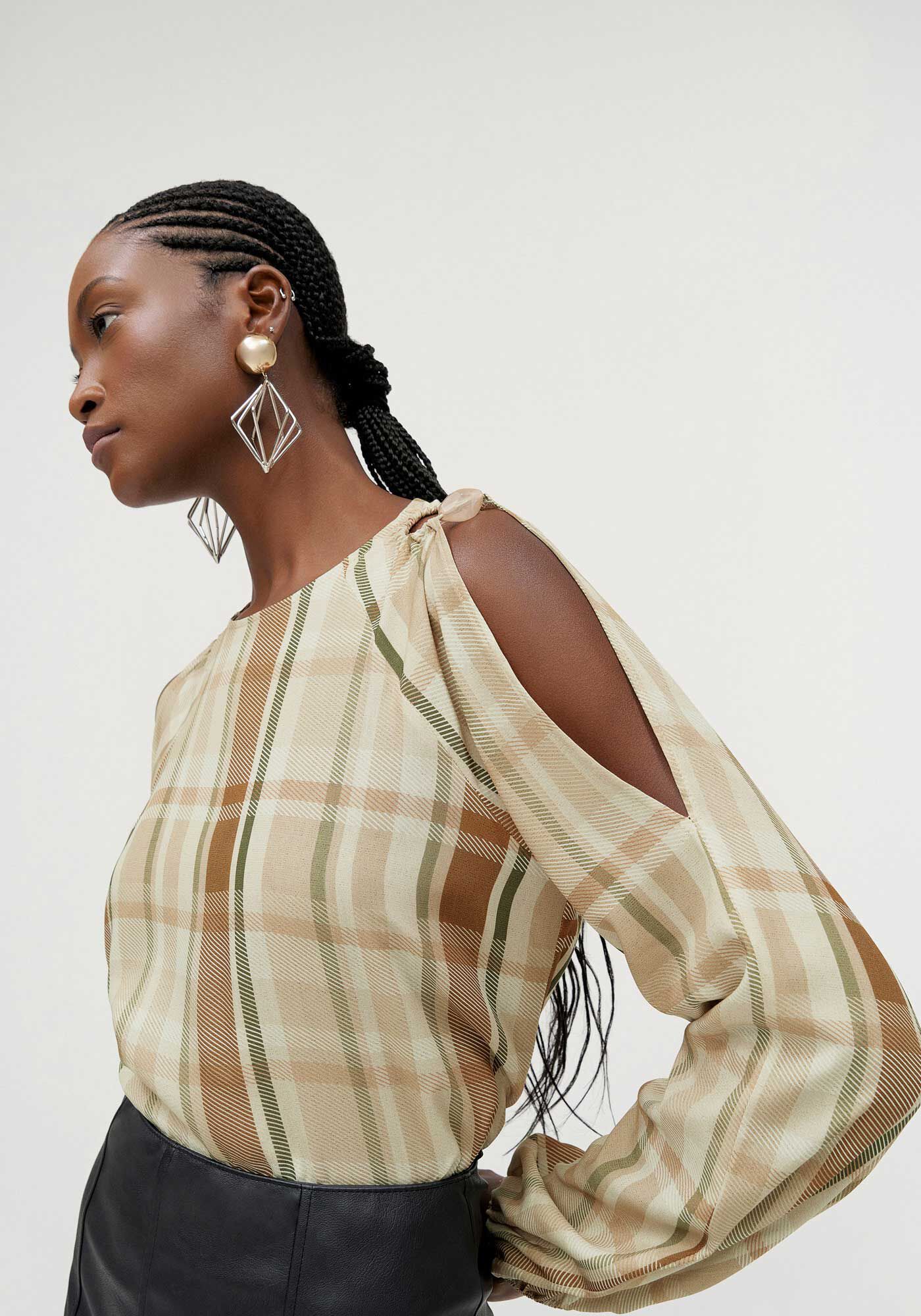 Blusa Manga Longa Estampa com Recorte Ombros, , large.