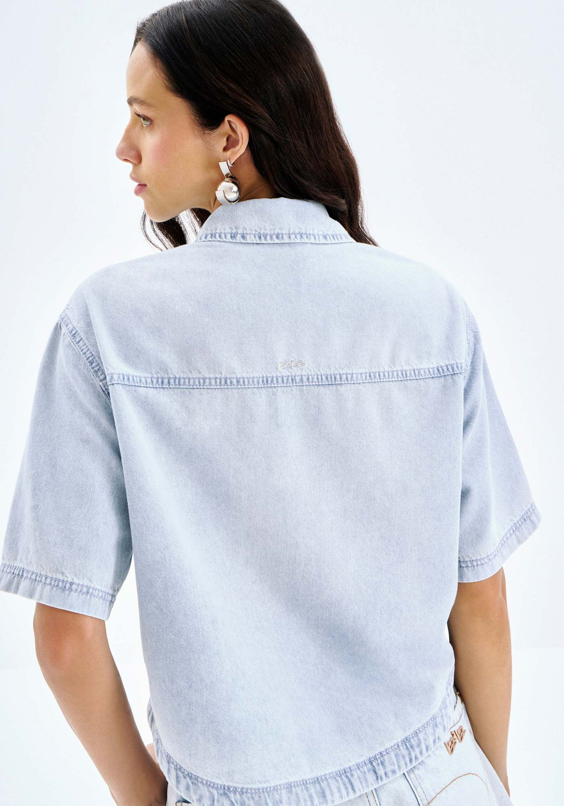 Camisa Jeans Manga Curta Cropped, JEANS. Camisa Jeans Manga Curta Cropped, JEANS, large.