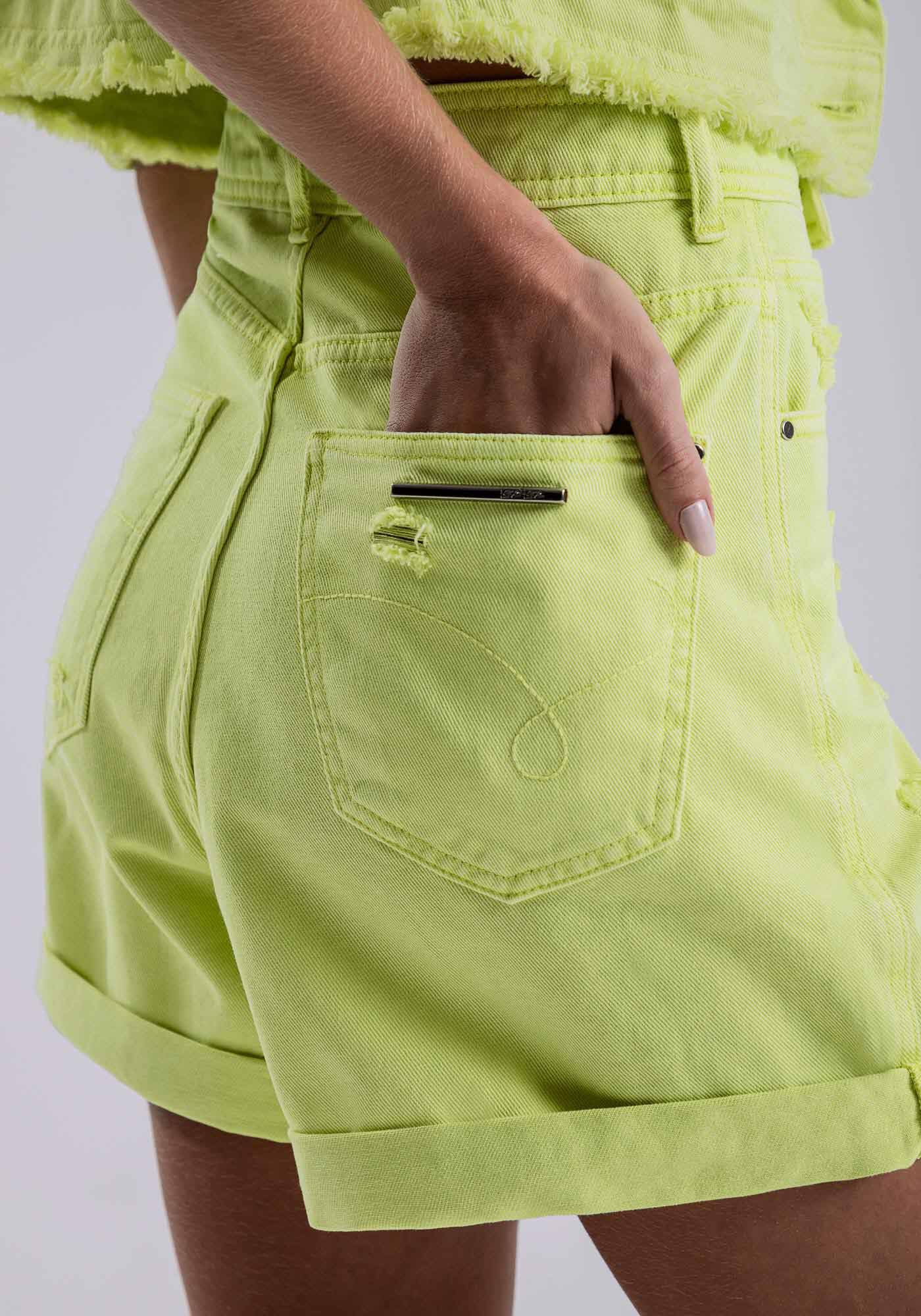 Shorts Sarja Mom com Cintura Super Alta, , large.