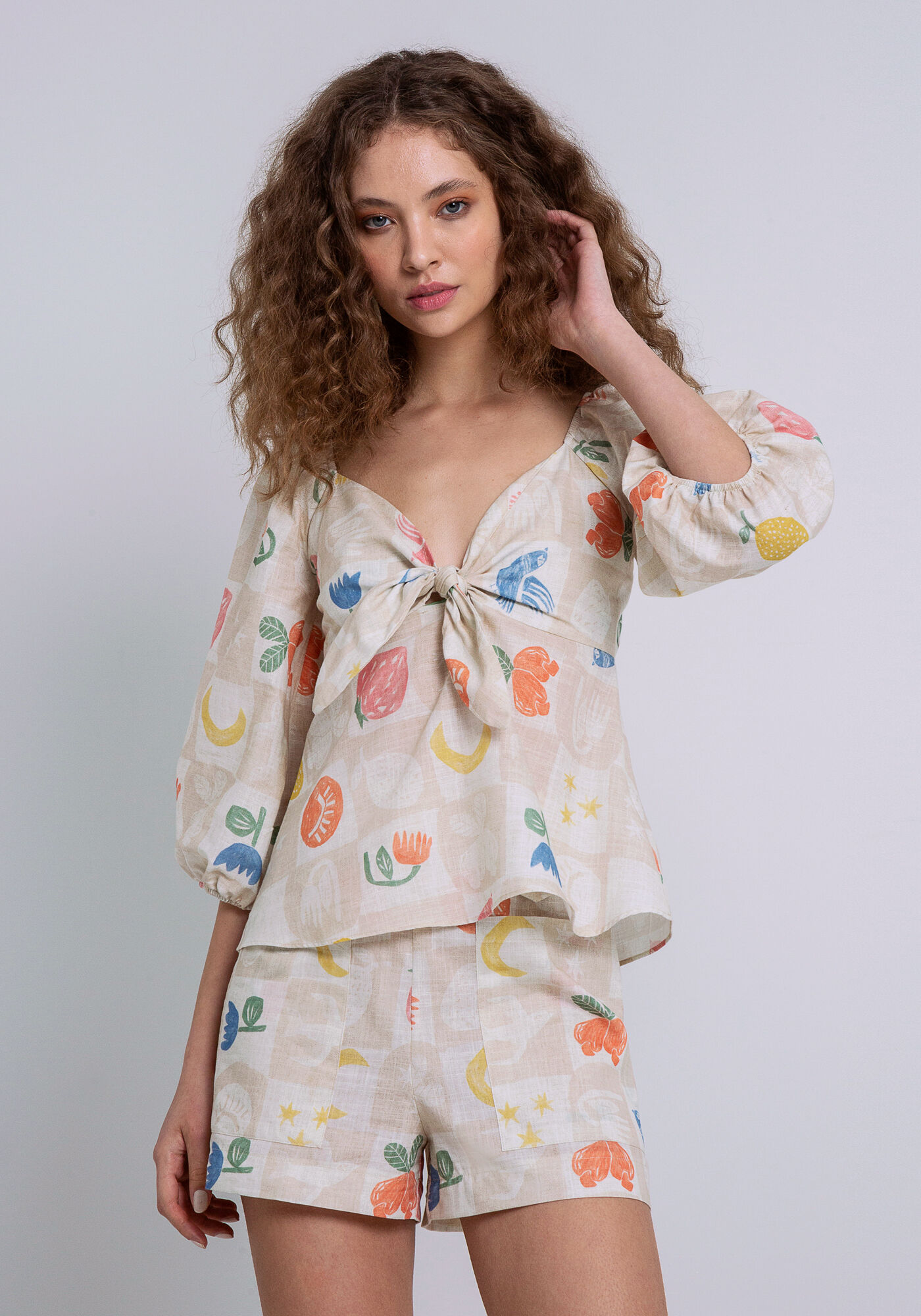 Blusa Manga 3/4 em Tecido Linge com La&ccedil;o, AZULEJOS, large.