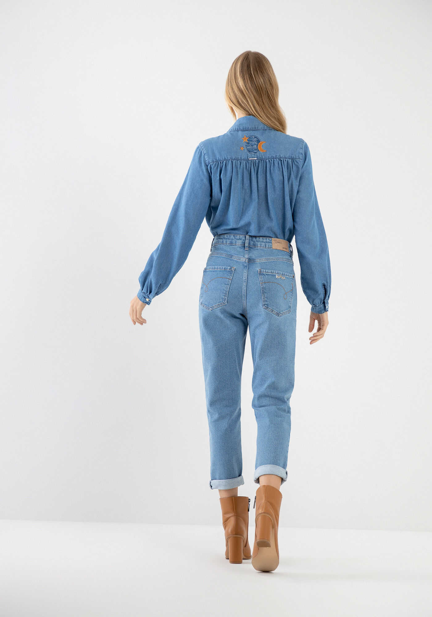 Camisa Jeans Manga Longa com Bordado Luas, , large.