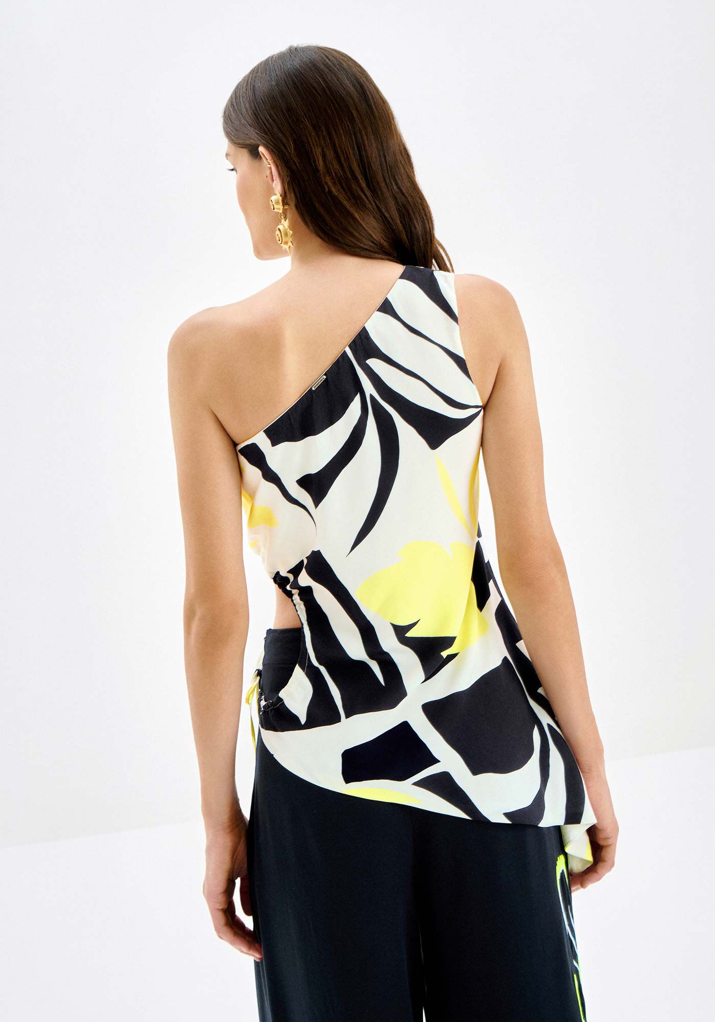 Blusa um ombro s&oacute; Assim&eacute;trica, , large.