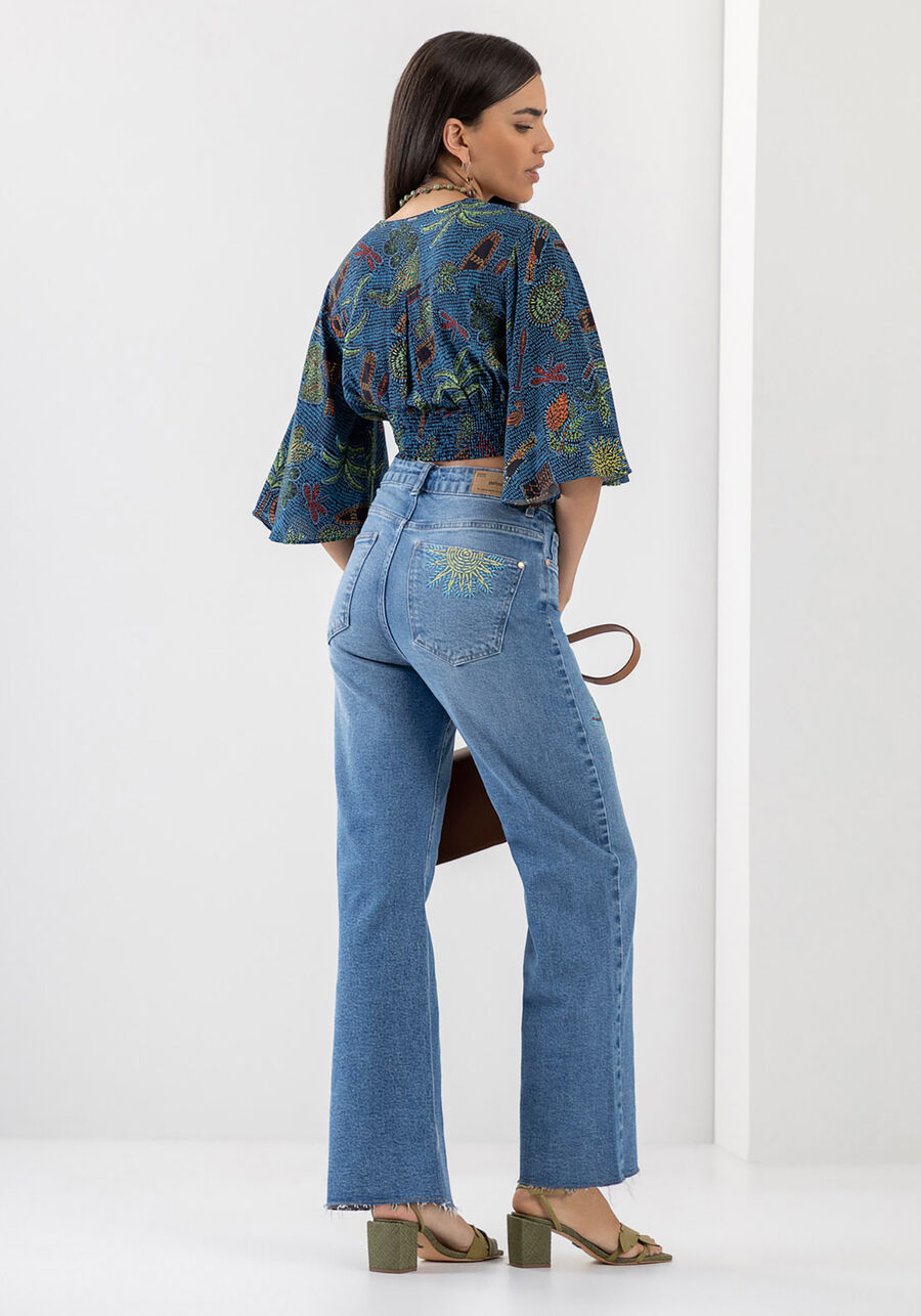 Calça Jeans Wide Leg Super Alta Cropped Bordada, JEANS. Calça Jeans Wide Leg Super Alta Cropped Bordada, JEANS, large.
